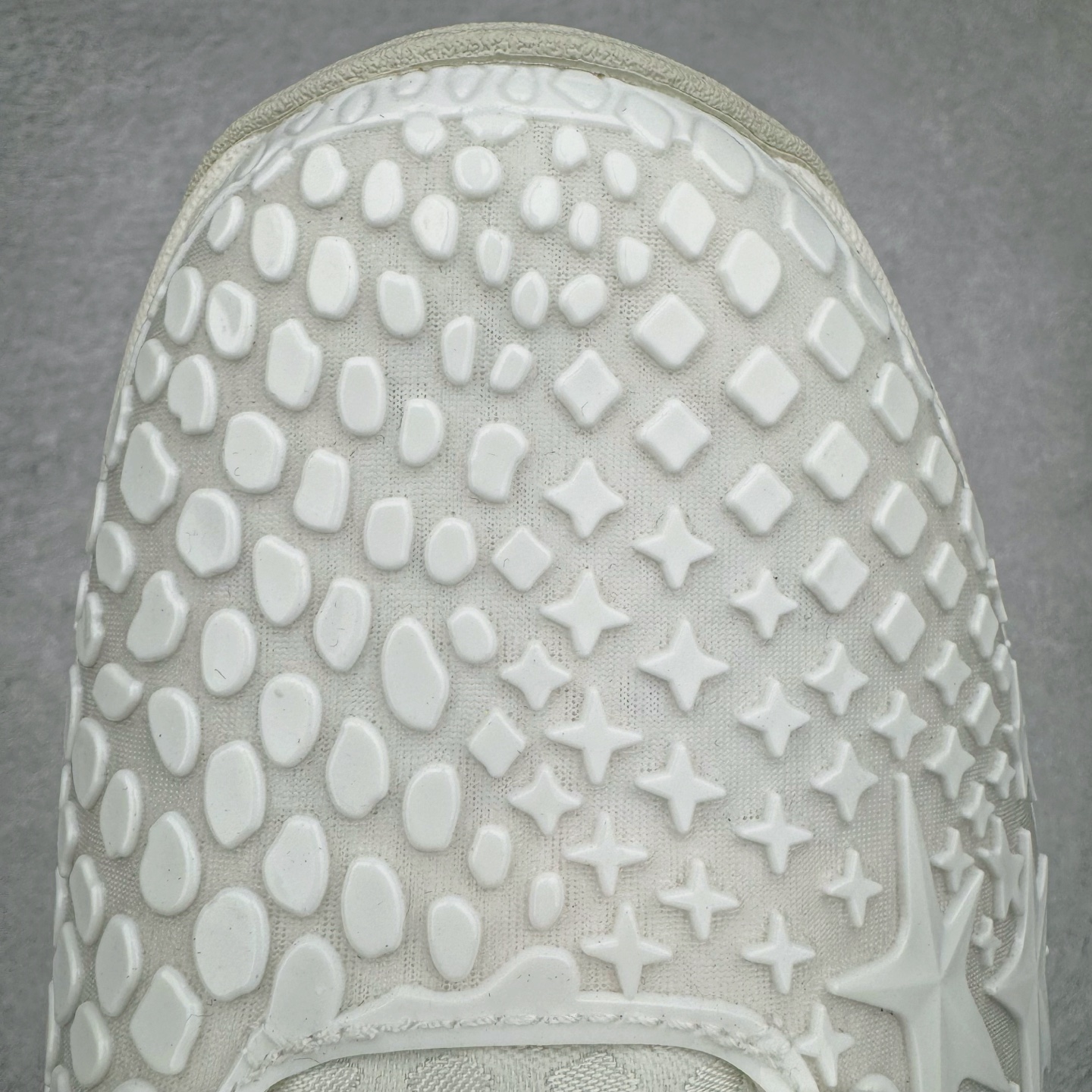 图片[18]-＃Star NK Zoom Kobe 6 Protro 科比六代 全明星2.0 白色星星 FQ3546-100 圈内顶级批次 完美复刻公司货 前掌超大Zoom Turbo气垫 后掌EVA缓震 真正的原汁原味 还原ZP脚感 全身鞋材卡料色独家定制 唯一正确喷漆工艺Swoosh 正确凹凸蛇鳞工艺 正确鞋面渐变效果 内全置真动飞态线 独立原厂模具 最大尺码达到48.5码 首批不拼图大几率过验 亲测已过 支持各种高强度实战 无需担心 上脚价 补货周期极长 脚宽建议买大半码 科比系列前掌偏窄 不影响二次销售 支持七天无理由退换 尺码：40 40.5 41 42 42.5 43 44 44.5 45 45.5 46 47.5 48.5-选品中心