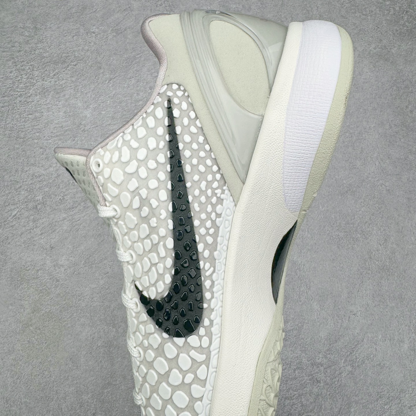 图片[7]-＃Star NK Zoom Kobe 6 Protro 科比六代 全明星2.0 白色星星 FQ3546-100 圈内顶级批次 完美复刻公司货 前掌超大Zoom Turbo气垫 后掌EVA缓震 真正的原汁原味 还原ZP脚感 全身鞋材卡料色独家定制 唯一正确喷漆工艺Swoosh 正确凹凸蛇鳞工艺 正确鞋面渐变效果 内全置真动飞态线 独立原厂模具 最大尺码达到48.5码 首批不拼图大几率过验 亲测已过 支持各种高强度实战 无需担心 上脚价 补货周期极长 脚宽建议买大半码 科比系列前掌偏窄 不影响二次销售 支持七天无理由退换 尺码：40 40.5 41 42 42.5 43 44 44.5 45 45.5 46 47.5 48.5-选品中心