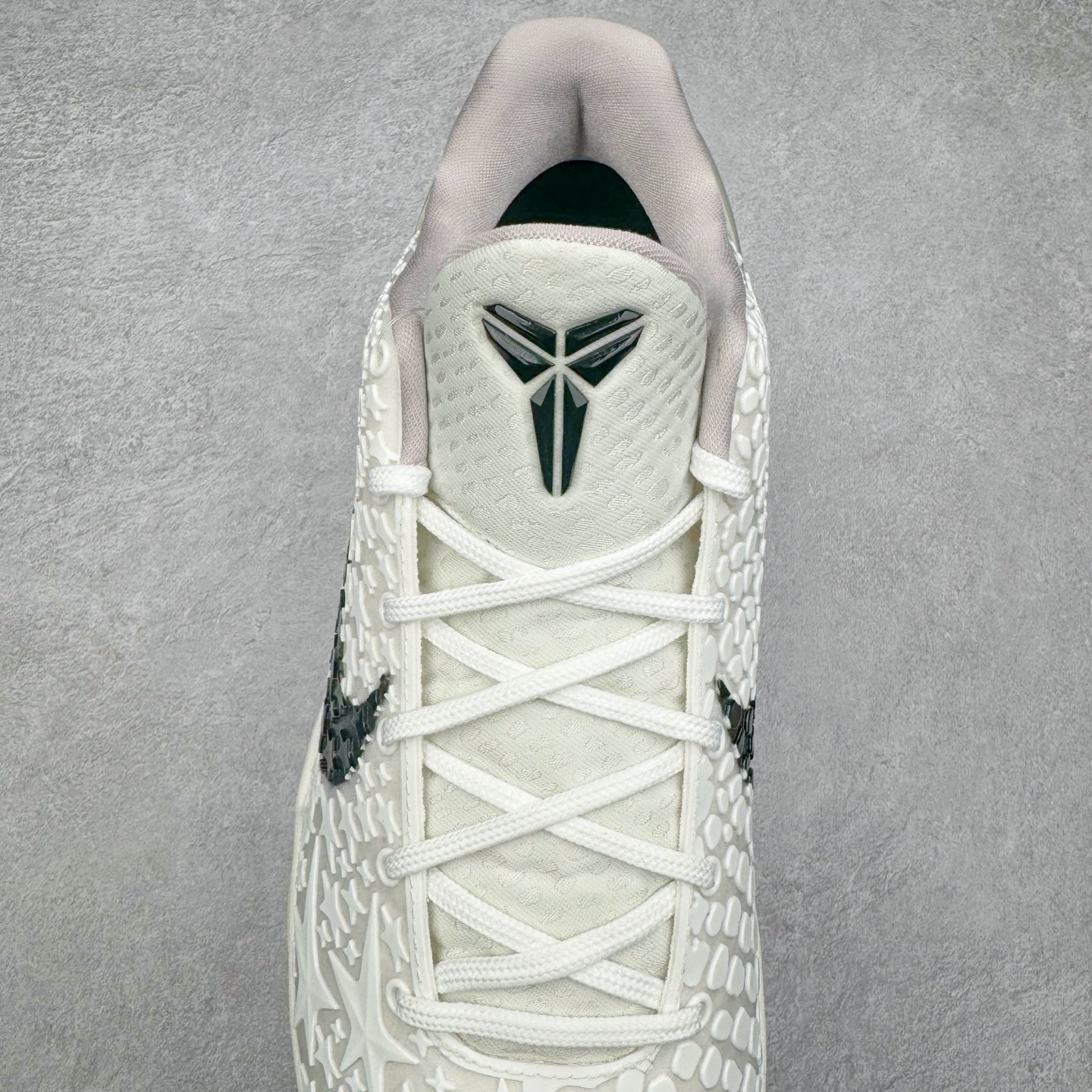 图片[5]-＃Star NK Zoom Kobe 6 Protro 科比六代 全明星2.0 白色星星 FQ3546-100 圈内顶级批次 完美复刻公司货 前掌超大Zoom Turbo气垫 后掌EVA缓震 真正的原汁原味 还原ZP脚感 全身鞋材卡料色独家定制 唯一正确喷漆工艺Swoosh 正确凹凸蛇鳞工艺 正确鞋面渐变效果 内全置真动飞态线 独立原厂模具 最大尺码达到48.5码 首批不拼图大几率过验 亲测已过 支持各种高强度实战 无需担心 上脚价 补货周期极长 脚宽建议买大半码 科比系列前掌偏窄 不影响二次销售 支持七天无理由退换 尺码：40 40.5 41 42 42.5 43 44 44.5 45 45.5 46 47.5 48.5-选品中心