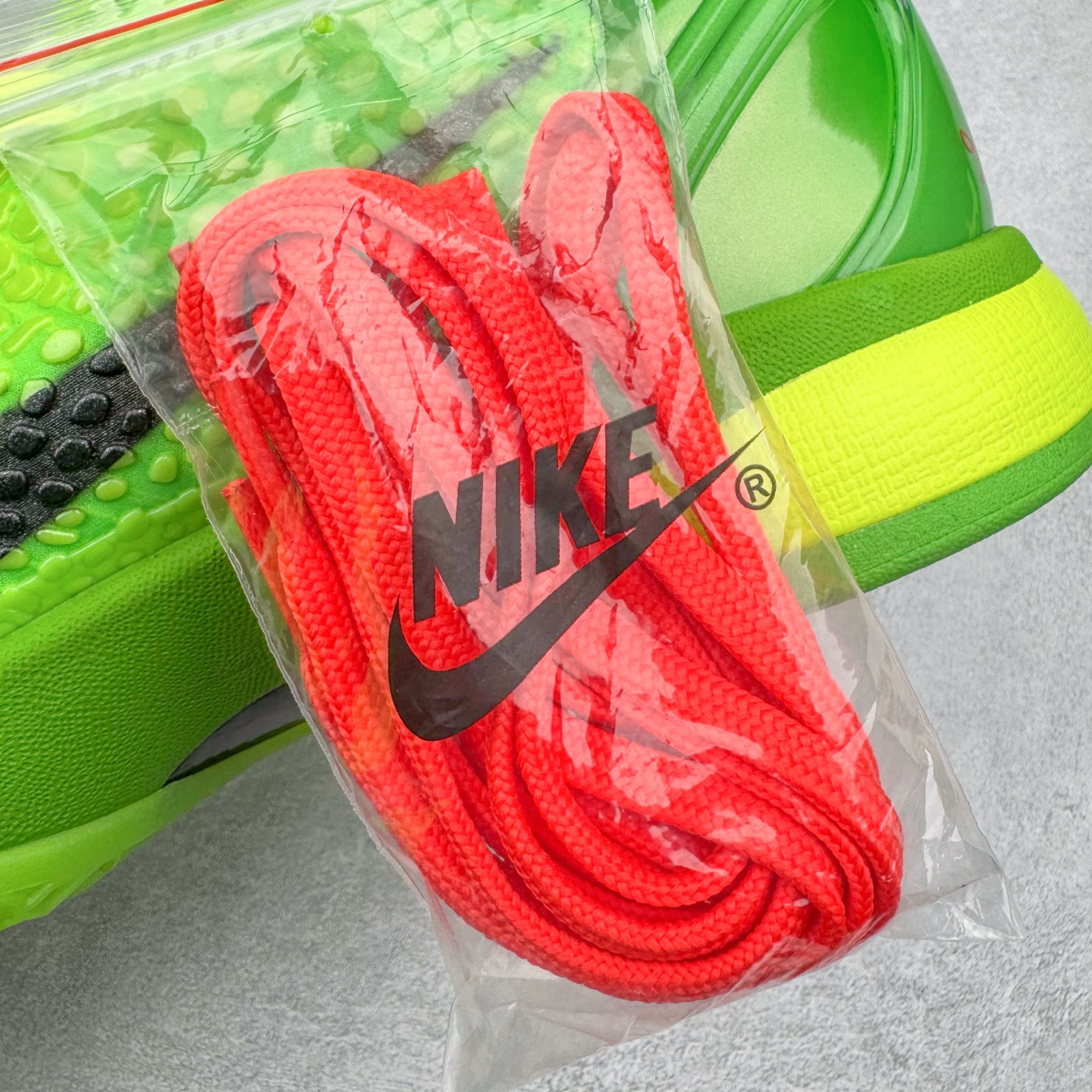 图片[21]-＃Star NK Zoom Kobe 6 Protro 科比六代 青蜂侠 CW2190-300 圈内顶级批次 完美复刻公司货 前掌超大Zoom Turbo气垫 后掌EVA缓震 真正的原汁原味 还原ZP脚感 全身鞋材卡料色独家定制 唯一正确喷漆工艺Swoosh 正确凹凸蛇鳞工艺 正确鞋面渐变效果 内全置真动飞态线 独立原厂模具 最大尺码达到48.5码 首批不拼图大几率过验 亲测已过 支持各种高强度实战 无需担心 上脚价 补货周期极长 脚宽建议买大半码 科比系列前掌偏窄 不影响二次销售 支持七天无理由退换 尺码：40 40.5 41 42 42.5 43 44 44.5 45 45.5 46 47.5 48.5-选品中心