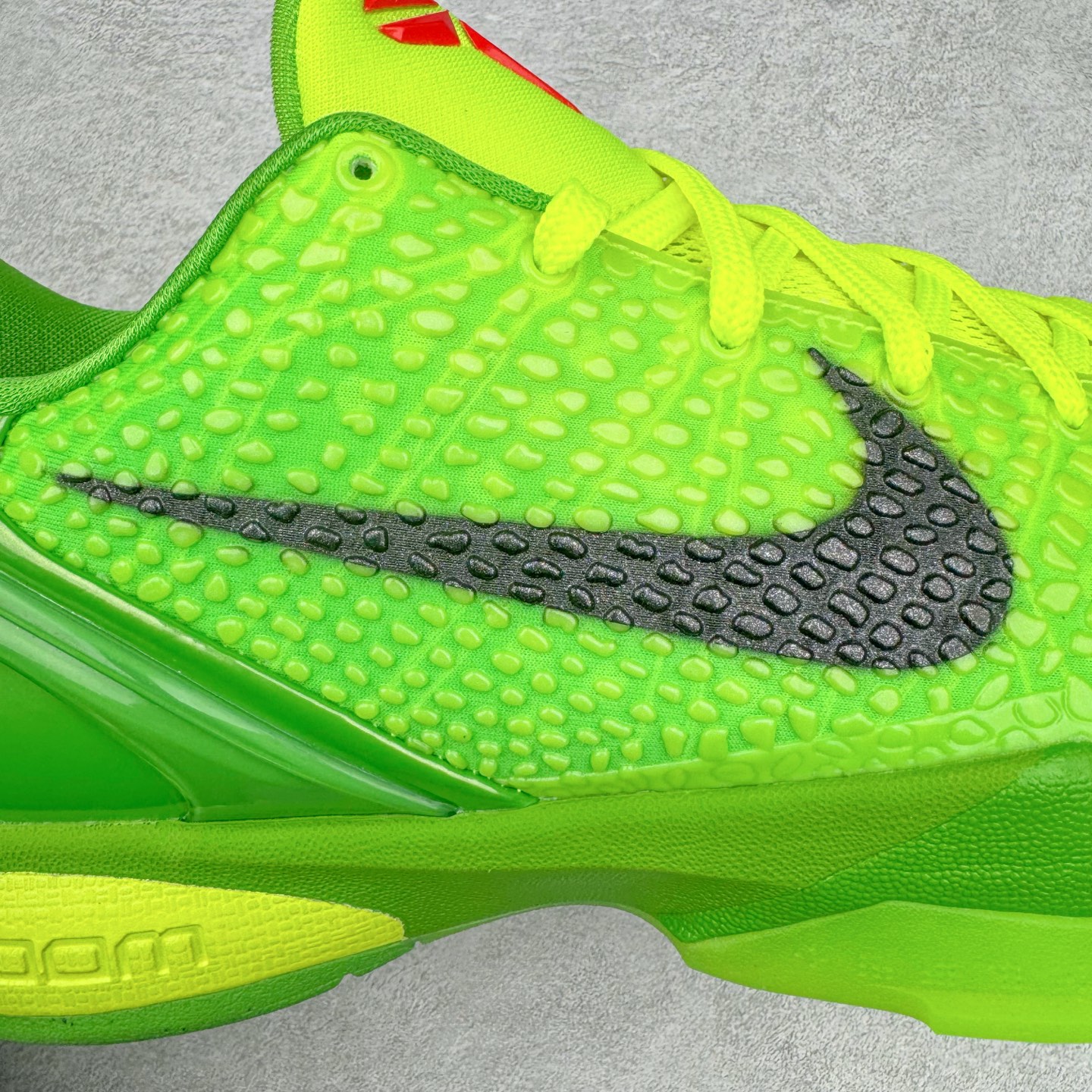 图片[16]-＃Star NK Zoom Kobe 6 Protro 科比六代 青蜂侠 CW2190-300 圈内顶级批次 完美复刻公司货 前掌超大Zoom Turbo气垫 后掌EVA缓震 真正的原汁原味 还原ZP脚感 全身鞋材卡料色独家定制 唯一正确喷漆工艺Swoosh 正确凹凸蛇鳞工艺 正确鞋面渐变效果 内全置真动飞态线 独立原厂模具 最大尺码达到48.5码 首批不拼图大几率过验 亲测已过 支持各种高强度实战 无需担心 上脚价 补货周期极长 脚宽建议买大半码 科比系列前掌偏窄 不影响二次销售 支持七天无理由退换 尺码：40 40.5 41 42 42.5 43 44 44.5 45 45.5 46 47.5 48.5-选品中心