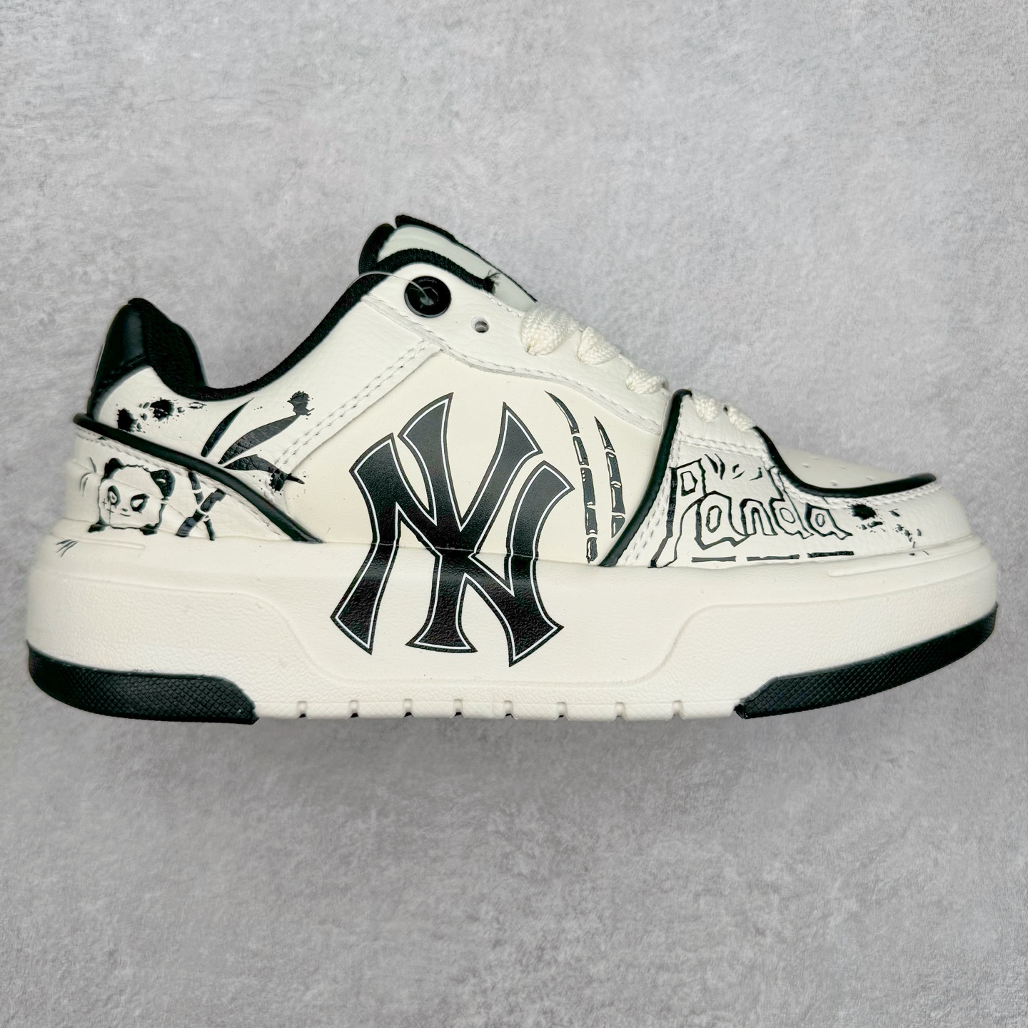 图片[8]-MLB Chunky Liner Basic 复古印花学长鞋系列低帮轻量增高厚底百搭休闲运动慢跑鞋板鞋 Korea韩国联名NY美国榄球纽约洋基队限定 韩国代购专供 全套原楦原纸板原厂数据开发 正确中底拉帮中底网布细节 平台代购专供 左脚内置芯片 韩国代购吊牌标贴 独家一比一RB+MD组合大底 高频后跟小人Logo精准对位立体饱满 正确网布加超迁鞋面 转印中底走线紧密 转印Logo工艺表层防刮不掉色 尺码：35 36 36.5 37.5 38 38.5 39 40 40.5 41 42 42.5 43 44 45-选品中心