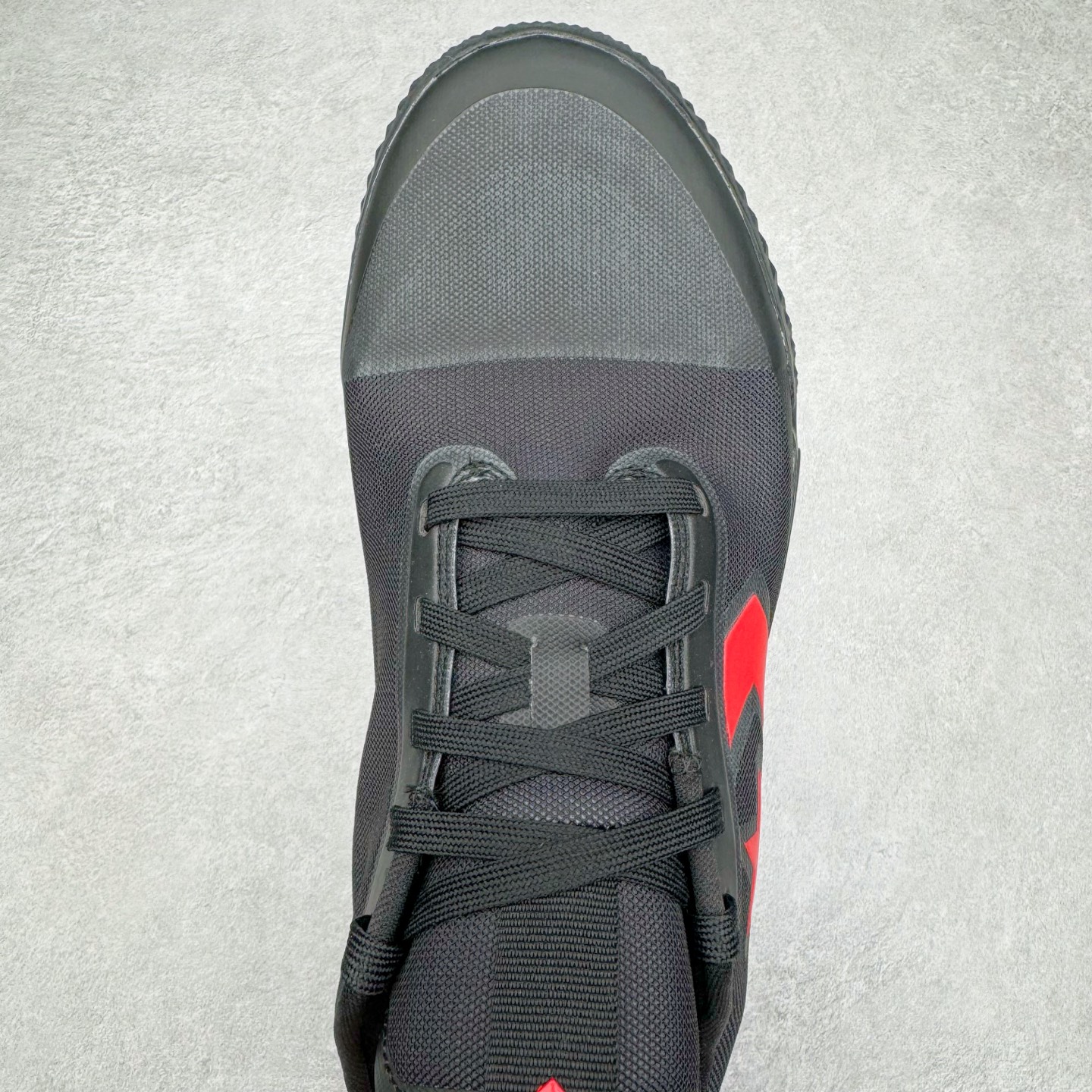 图片[4]-＃K版纯原Converse Chuck Taylor All Star Pro Bb Ox 实战篮球鞋 Converse全新Solstice系列再度迎来新作 此鞋型由Converse与NK传奇篮球产品设计师Eric Avar合作开发而成 All Star Pro BB代Converse设计的演变 并且融入了现代科Quadfit织法的鞋面提供稳定性与包覆NK React内核支撑多次切入与平稳起跳 All Star Pro BB同时也替Kelly Oubre Jr.等个性化球员设计独特配色 全新升级的BB Evo承袭前作嵌入式NIKE React鞋垫 带来轻盈灵活且贴合地面的舒适脚感 重叠模糊的经典星箭标致 营造犀利的速度感 曲面橡胶外底和菱型格状纹路 提供多方位抓地力 你可以在鞋身上发现一些全新的元素 鞋面材质注入更多填充支撑与包裹更加扎实50/50对分的鞋面配色 也更具视觉冲击力 尺码：36 37 37.5 38 38.5 39 40 40.5 41 42 42.5 43 44 44.5 45 46-选品中心