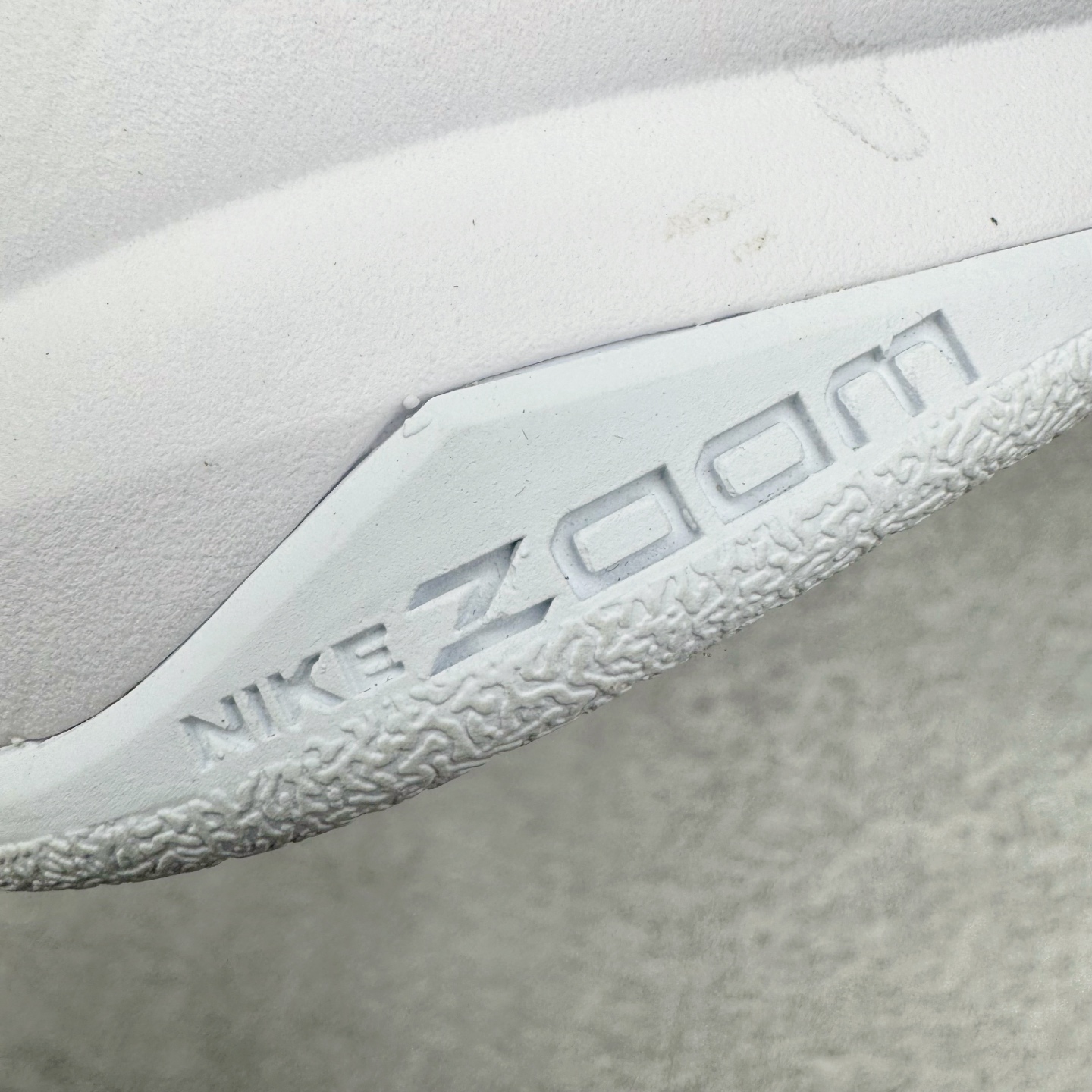 图片[20]-＃Star NK Zoom Kobe \\\”Bruce Lee\\\” 科比5代 李小龙黑白 CD4991-101 圈内顶级批次 完美复刻公司货 前掌超大Zoom Turbo气垫 后掌EVA缓震 真正的原汁原味 还原ZP脚感 全身鞋材卡料色独家定制 唯一正确喷漆工艺Swoosh 正确凹凸蛇鳞工艺 正确鞋面渐变效果 内全置真动飞态线 独立原厂模具 最大尺码达到49.5码 首批不拼图大几率过验 亲测已过 支持各种高强度实战 无需担心 上脚价 补货周期极长 脚宽建议买大半码 科比系列前掌偏窄 不影响二次销售 支持七天无理由退换 尺码：40 40.5 41 42 42.5 43 44 44.5 45 45.5 46 47.5 48.5-选品中心