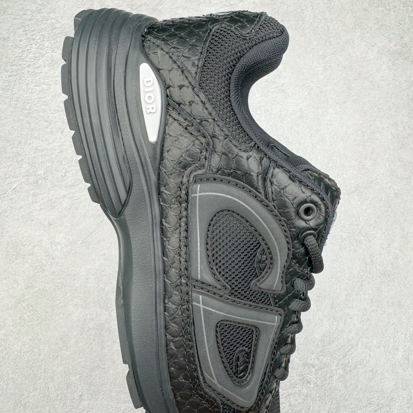 图片[6]-＃ZC总裁 Dior B30 迪奥网眼织物低帮运动休闲鞋 原版开模 海淘专供品质同渠道货源 全套专柜原装配件 该款系列采用黑网色眼织物白和色科技料面精心制 作饰以反光“CD30”图形标志 外格轻盈的刻雕效果橡胶鞋搭底配标志性点的缀提升格调 内弹部力细节塑造想理的舒适穿着体验可与各休式闲造型配搭 彰显尚时现代的运风动范 正常尺码：39 40 41 42 43 44 45-选品中心