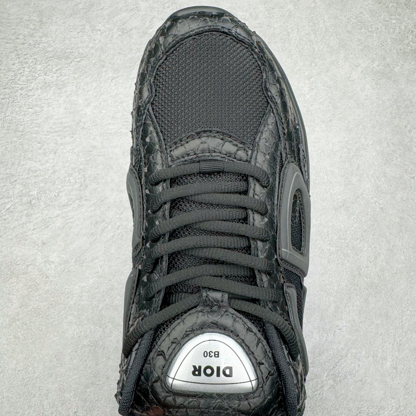 图片[4]-＃ZC总裁 Dior B30 迪奥网眼织物低帮运动休闲鞋 原版开模 海淘专供品质同渠道货源 全套专柜原装配件 该款系列采用黑网色眼织物白和色科技料面精心制 作饰以反光“CD30”图形标志 外格轻盈的刻雕效果橡胶鞋搭底配标志性点的缀提升格调 内弹部力细节塑造想理的舒适穿着体验可与各休式闲造型配搭 彰显尚时现代的运风动范 正常尺码：39 40 41 42 43 44 45-选品中心