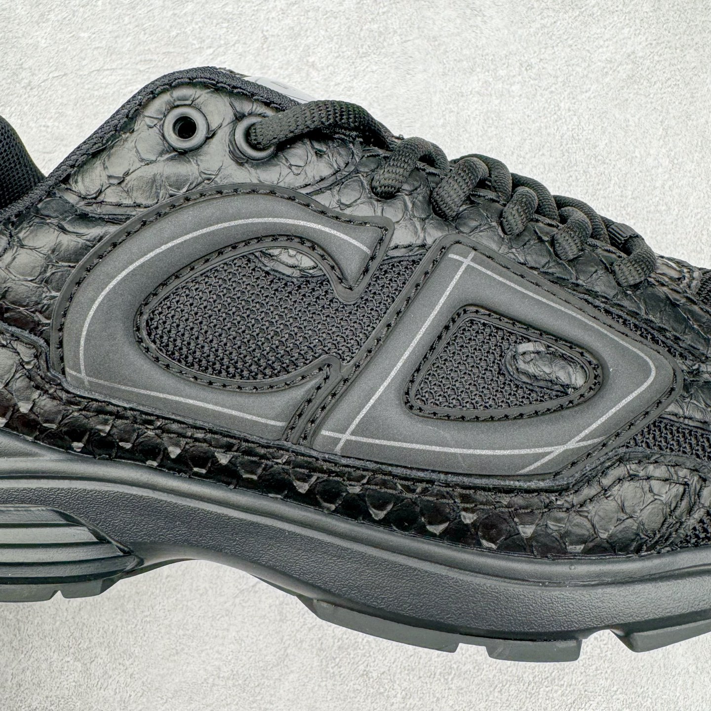 图片[17]-＃ZC总裁 Dior B30 迪奥网眼织物低帮运动休闲鞋 原版开模 海淘专供品质同渠道货源 全套专柜原装配件 该款系列采用黑网色眼织物白和色科技料面精心制 作饰以反光“CD30”图形标志 外格轻盈的刻雕效果橡胶鞋搭底配标志性点的缀提升格调 内弹部力细节塑造想理的舒适穿着体验可与各休式闲造型配搭 彰显尚时现代的运风动范 正常尺码：39 40 41 42 43 44 45-选品中心