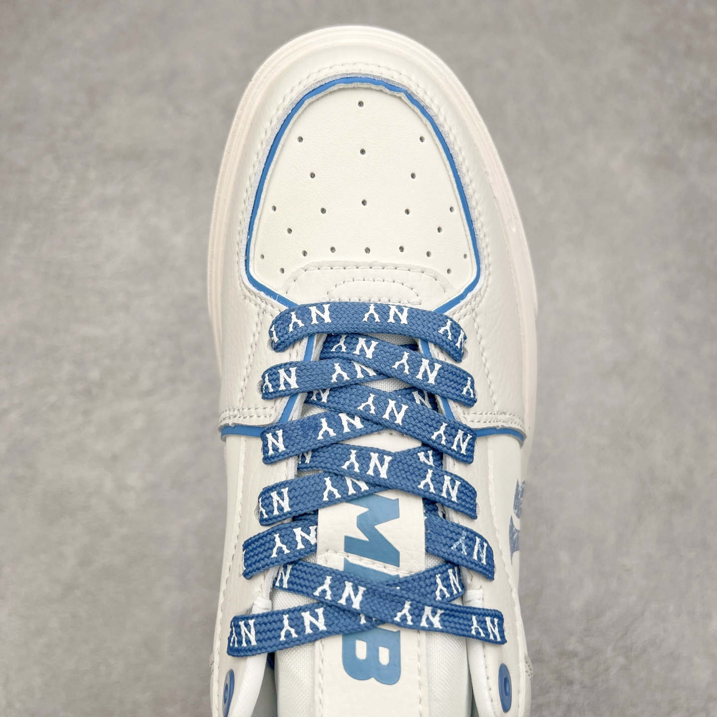 图片[4]-MLB Chunky Liner Basic 复古印花学长鞋系列低帮轻量增高厚底百搭休闲运动慢跑鞋板鞋 Korea韩国联名NY美国榄球纽约洋基队限定 韩国代购专供 全套原楦原纸板原厂数据开发 正确中底拉帮中底网布细节 平台代购专供 左脚内置芯片 韩国代购吊牌标贴 独家一比一RB+MD组合大底 高频后跟小人Logo精准对位立体饱满 正确网布加超迁鞋面 转印中底走线紧密 转印Logo工艺表层防刮不掉色 尺码：35 36 36.5 37.5 38 38.5 39 40 40.5 41 42 42.5 43 44 45-选品中心