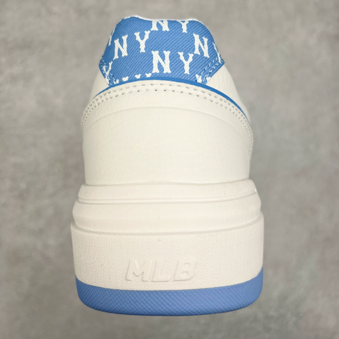 图片[8]-MLB Chunky Liner Basic 复古印花学长鞋系列低帮轻量增高厚底百搭休闲运动慢跑鞋板鞋 Korea韩国联名NY美国榄球纽约洋基队限定 韩国代购专供 全套原楦原纸板原厂数据开发 正确中底拉帮中底网布细节 平台代购专供 左脚内置芯片 韩国代购吊牌标贴 独家一比一RB+MD组合大底 高频后跟小人Logo精准对位立体饱满 正确网布加超迁鞋面 转印中底走线紧密 转印Logo工艺表层防刮不掉色 尺码：35 36 36.5 37.5 38 38.5 39 40 40.5 41 42 42.5 43 44 45-选品中心