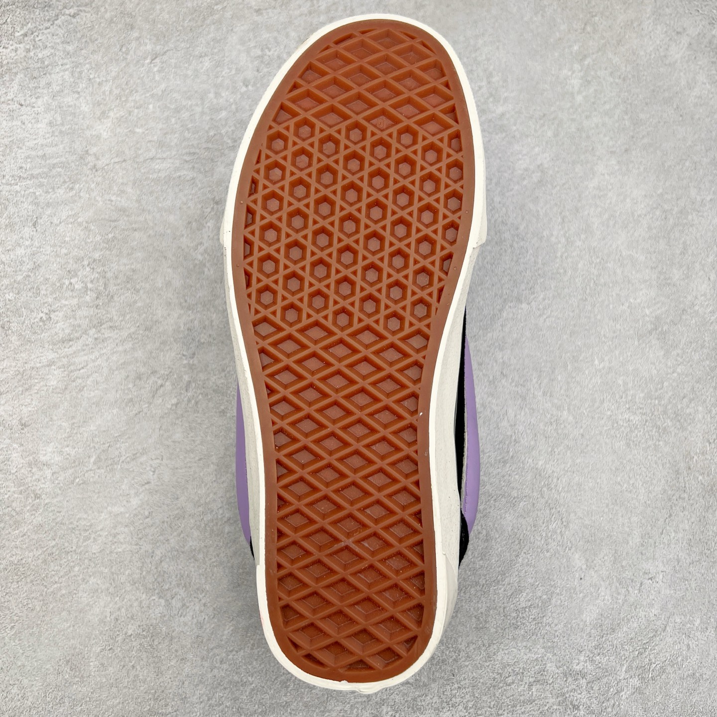 图片[9]-Vans Knu Skool 紫葡之恋 面包鞋 舒适时尚防滑耐磨低帮休闲板鞋 货号：VN0009QC6BT1 尺码：35 36 36.5 37 38 38.5 39 40 40.5 41 42 42.5 43 44-选品中心