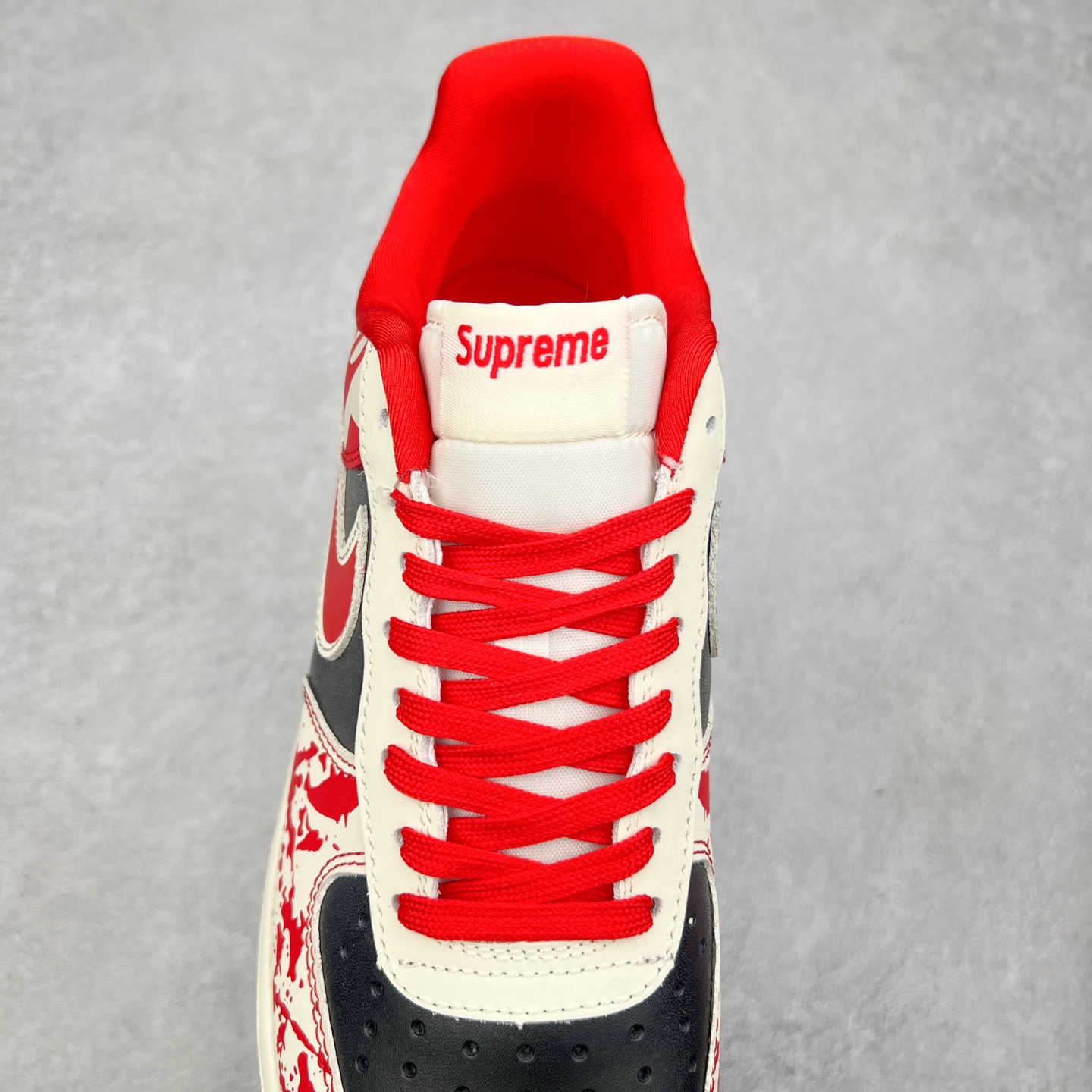 图片[5]-NK Air Force 1´07 Low 空军一号低帮百搭休闲运动板鞋 DF0188-020 柔软、弹性十足的缓震性能和出色的中底设计 横跨复古与现代的外型结合 造就出风靡全球 三十多年的Force 1 直到今天还深受青睐 尺码：36 36.5 37.5 38 38.5 39 40 40.5 41 42 42.5 43 44 44.5 45-选品中心