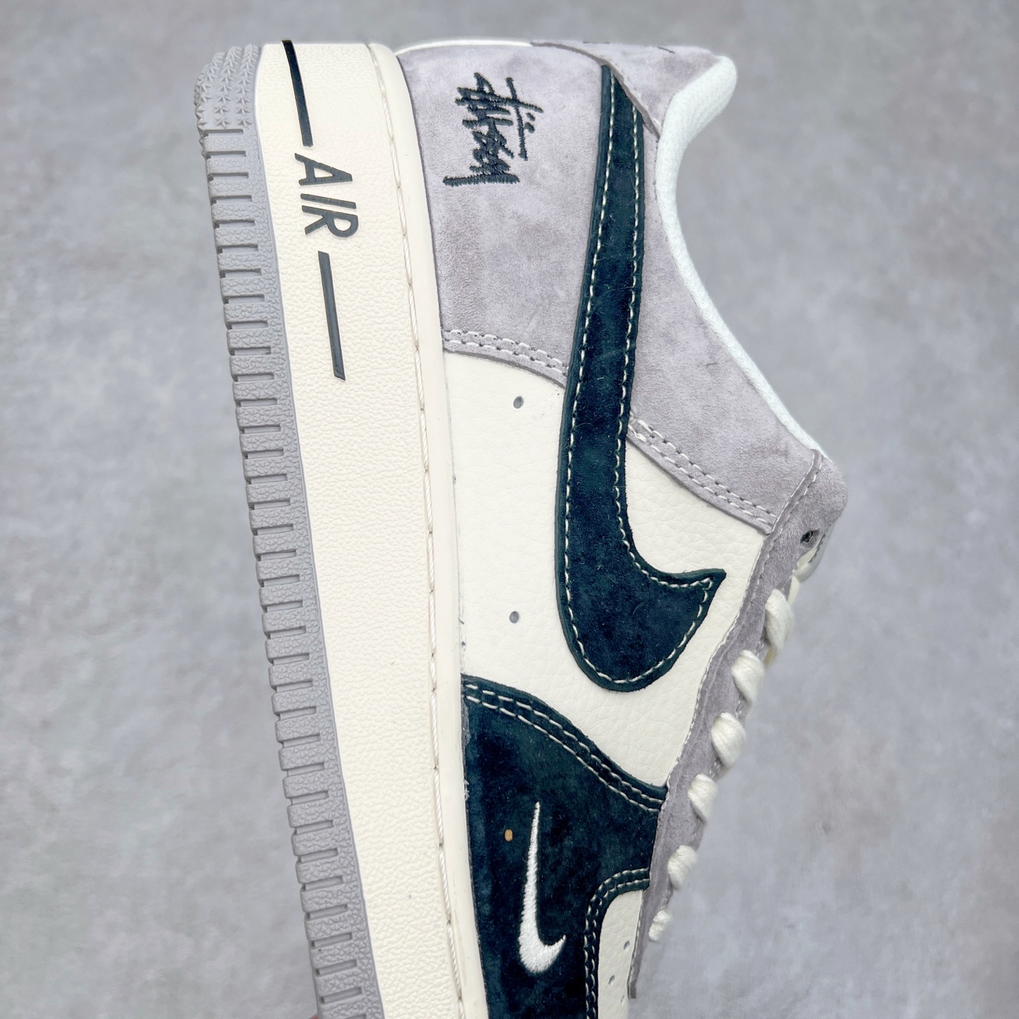 图片[6]-NK Air Force 1´07 Low 空军一号低帮百搭休闲运动板鞋 XZ6188-363 柔软、弹性十足的缓震性能和出色的中底设计 横跨复古与现代的外型结合 造就出风靡全球 三十多年的Force 1 直到今天还深受青睐 尺码：36 36.5 37.5 38 38.5 39 40 40.5 41 42 42.5 43 44 44.5 45-选品中心