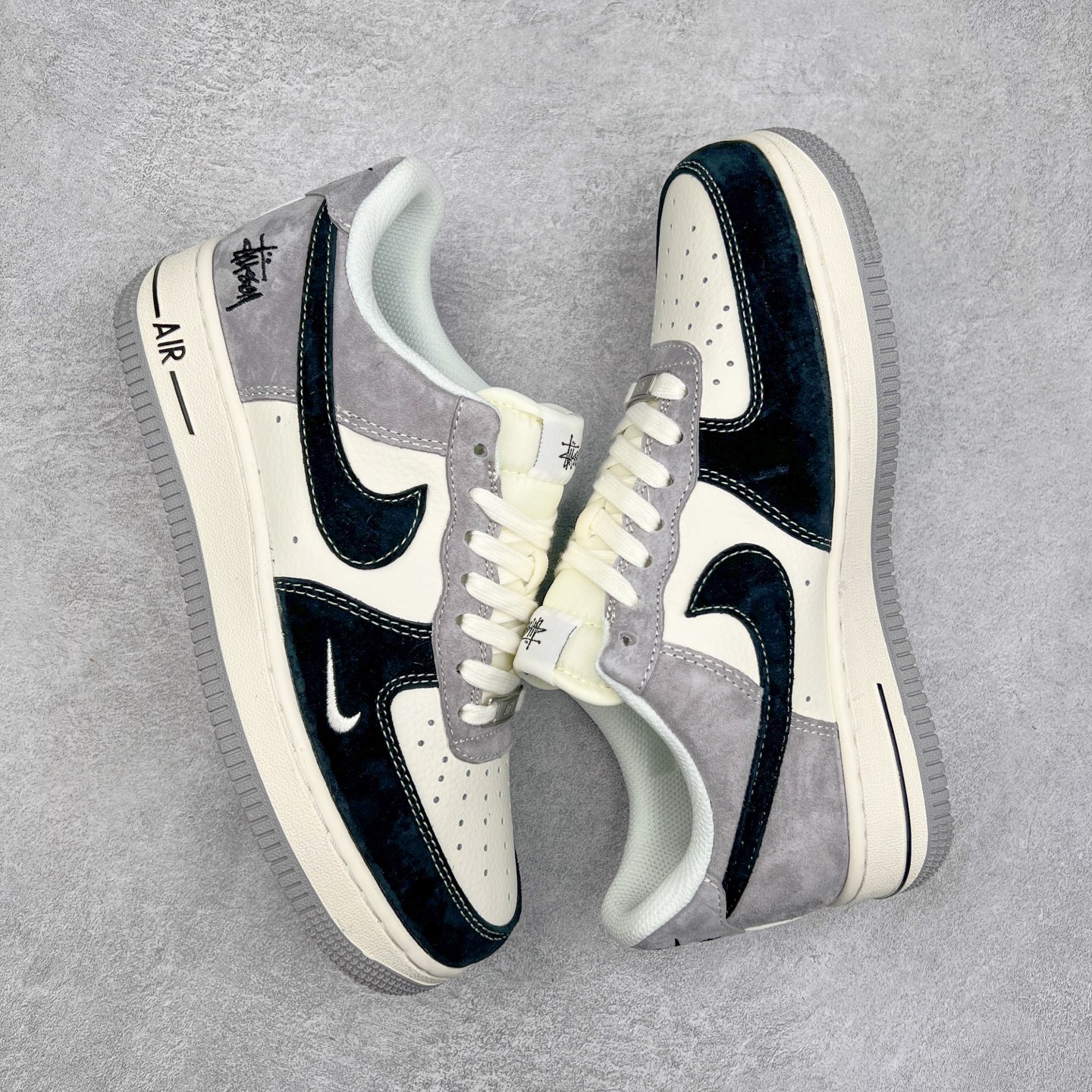 图片[3]-NK Air Force 1´07 Low 空军一号低帮百搭休闲运动板鞋 XZ6188-363 柔软、弹性十足的缓震性能和出色的中底设计 横跨复古与现代的外型结合 造就出风靡全球 三十多年的Force 1 直到今天还深受青睐 尺码：36 36.5 37.5 38 38.5 39 40 40.5 41 42 42.5 43 44 44.5 45-选品中心