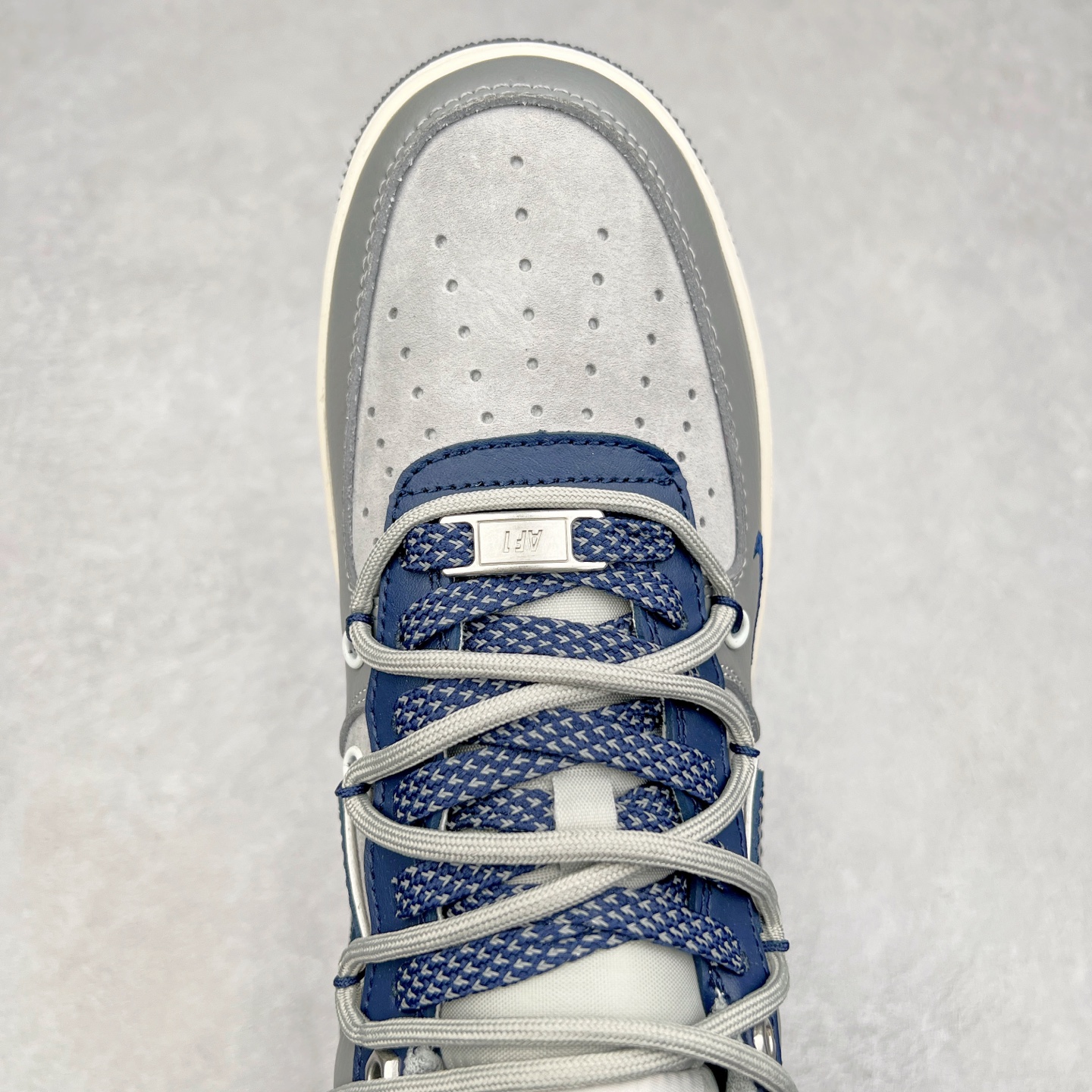 图片[4]-NK Air Force 1´07 Low 空军一号低帮百搭休闲运动板鞋 SJ1198-111 柔软、弹性十足的缓震性能和出色的中底设计 横跨复古与现代的外型结合 造就出风靡全球 三十多年的Force 1 直到今天还深受青睐 尺码：36 36.5 37.5 38 38.5 39 40 40.5 41 42 42.5 43 44 44.5 45-选品中心