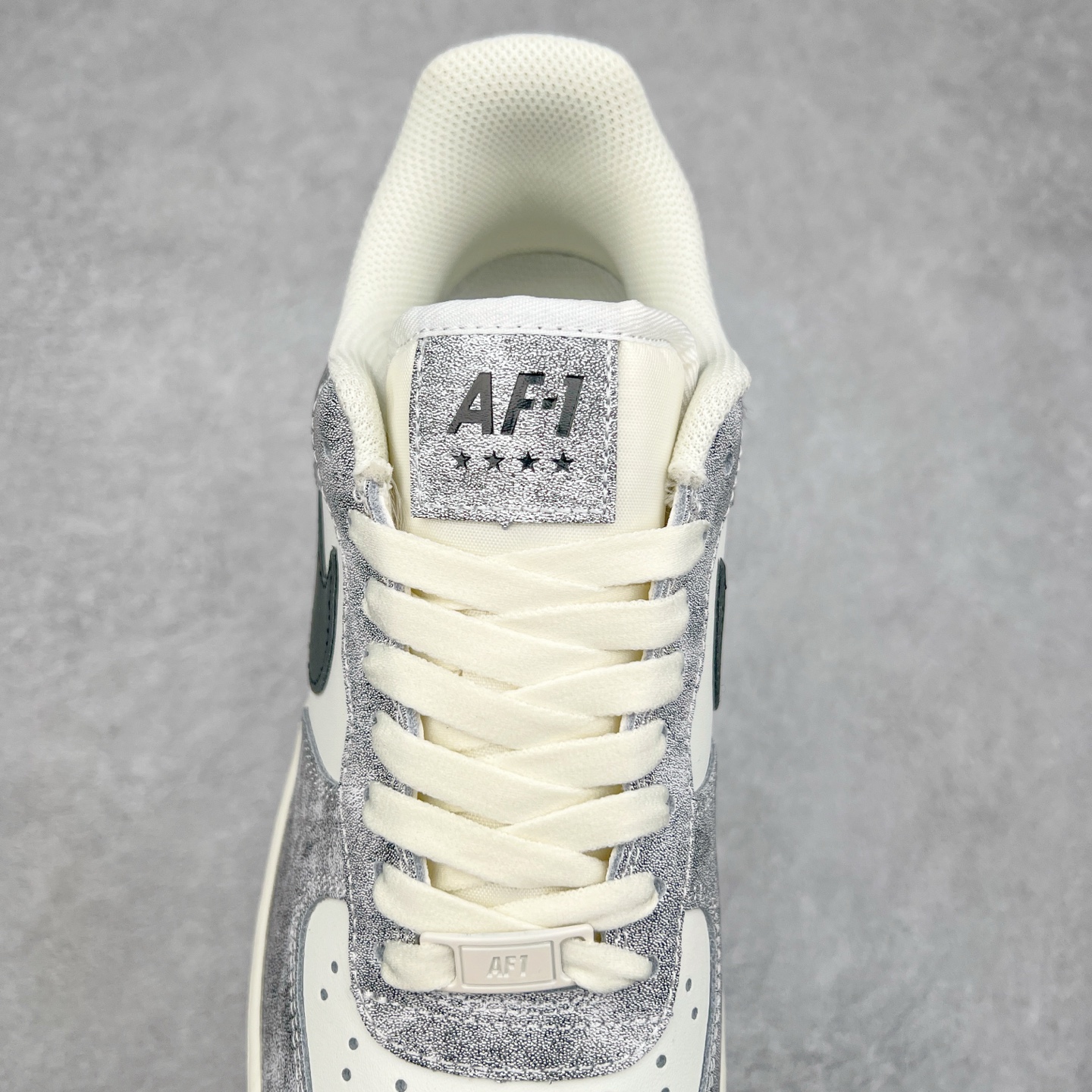 图片[5]-NK Air Force 1´07 Low 空军一号低帮百搭休闲运动板鞋 BX5815-535 柔软、弹性十足的缓震性能和出色的中底设计 横跨复古与现代的外型结合 造就出风靡全球 三十多年的Force 1 直到今天还深受青睐 尺码：36 36.5 37.5 38 38.5 39 40 40.5 41 42 42.5 43 44 44.5 45-选品中心