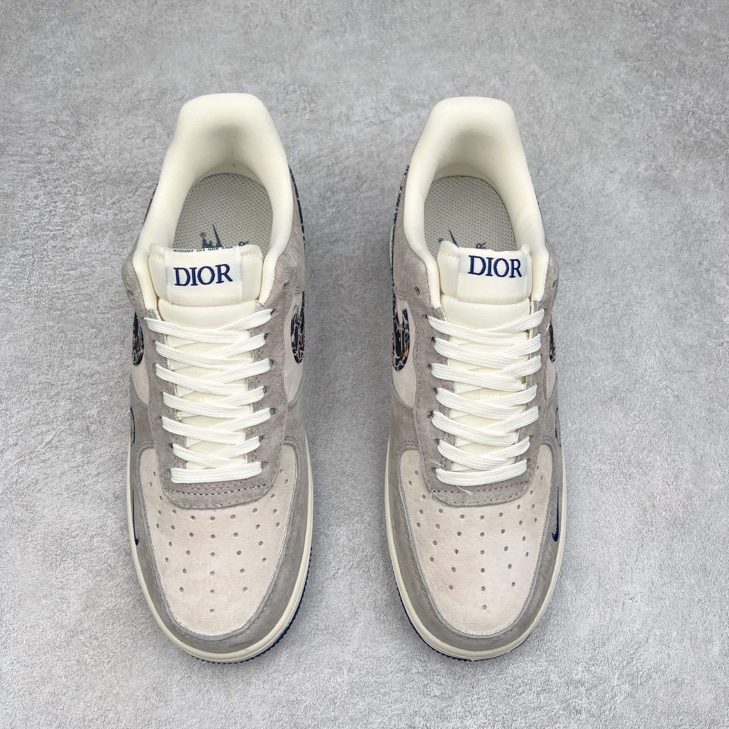 图片[2]-NK Air Force 1´07 Low 空军一号低帮百搭休闲运动板鞋 KK1988-044 柔软、弹性十足的缓震性能和出色的中底设计 横跨复古与现代的外型结合 造就出风靡全球 三十多年的Force 1 直到今天还深受青睐 尺码：36 36.5 37.5 38 38.5 39 40 40.5 41 42 42.5 43 44 44.5 45-选品中心