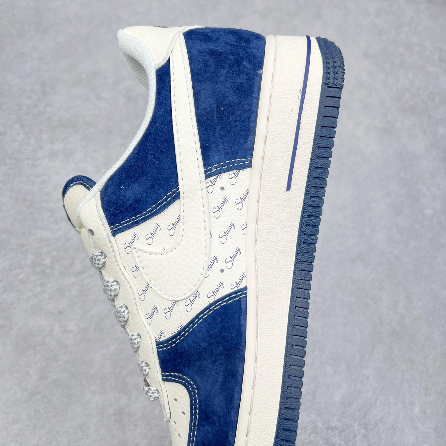 图片[7]-NK Air Force 1´07 Low 空军一号低帮百搭休闲运动板鞋 XZ6188-673 柔软、弹性十足的缓震性能和出色的中底设计 横跨复古与现代的外型结合 造就出风靡全球 三十多年的Force 1 直到今天还深受青睐 尺码：36 36.5 37.5 38 38.5 39 40 40.5 41 42 42.5 43 44 44.5 45-选品中心