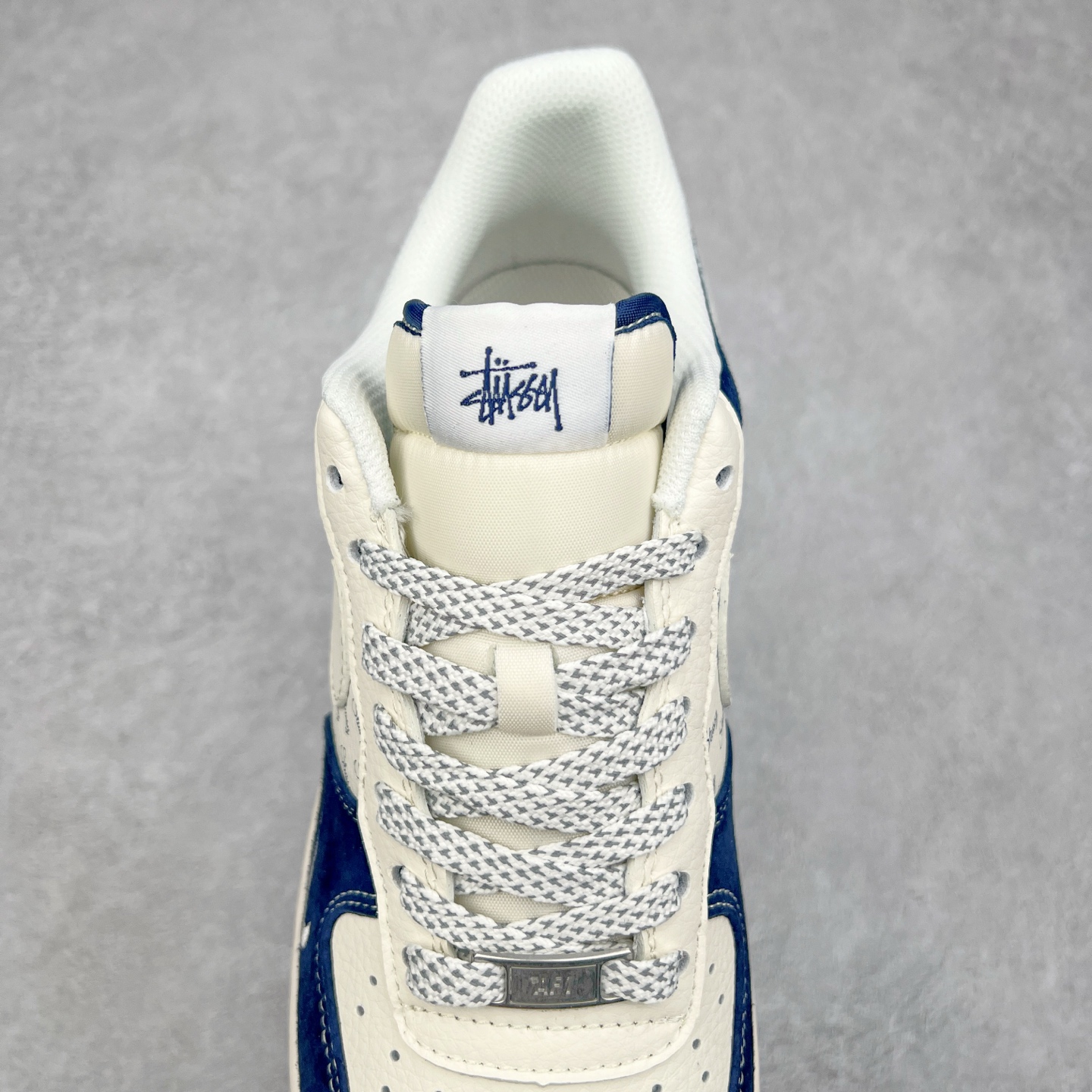 图片[5]-NK Air Force 1´07 Low 空军一号低帮百搭休闲运动板鞋 XZ6188-673 柔软、弹性十足的缓震性能和出色的中底设计 横跨复古与现代的外型结合 造就出风靡全球 三十多年的Force 1 直到今天还深受青睐 尺码：36 36.5 37.5 38 38.5 39 40 40.5 41 42 42.5 43 44 44.5 45-选品中心