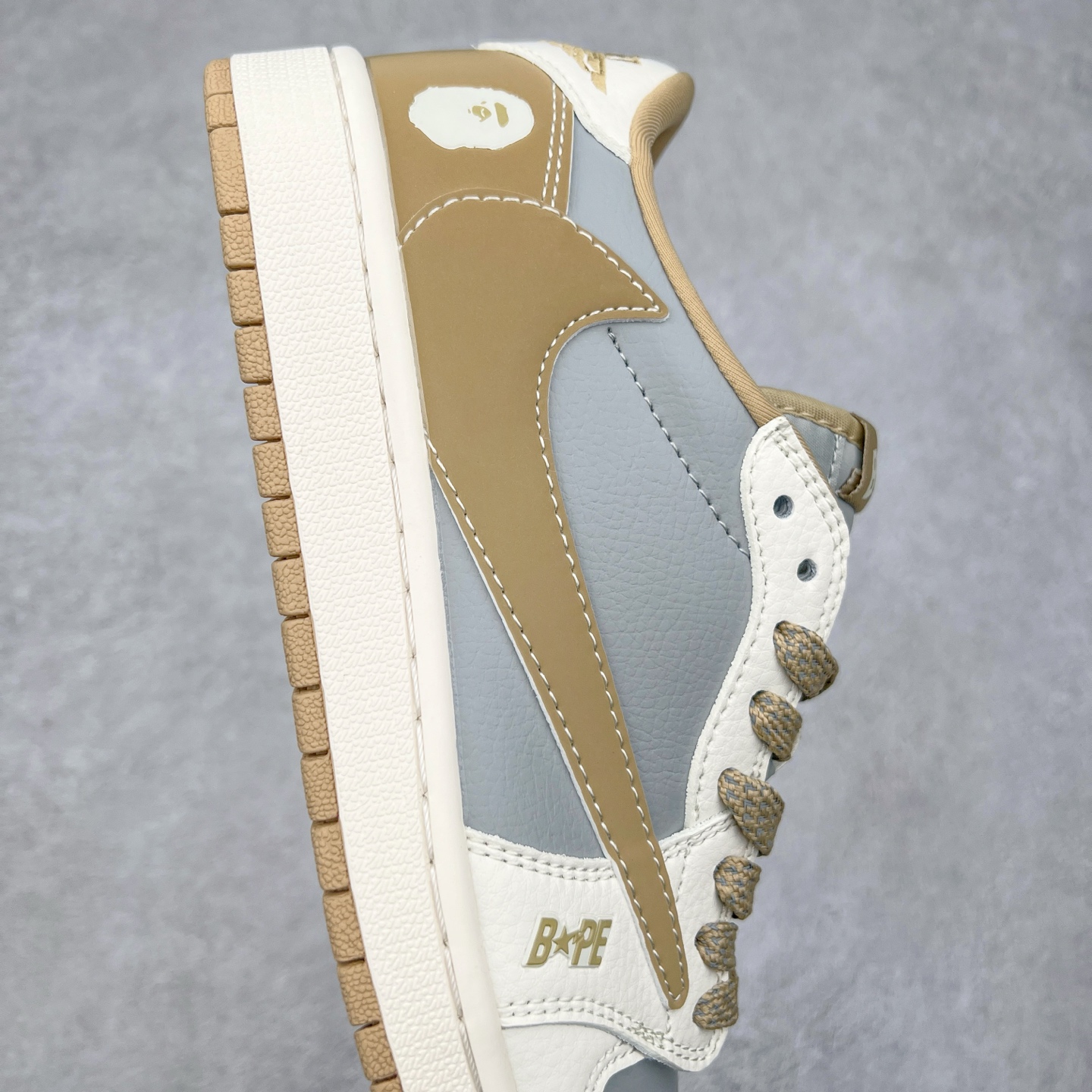 图片[6]-TS x Air Jordan AJ1 Low 倒钩低帮联名定制配色 DIY6188-003 原厂内置气垫魔块 A模大底 头层小牛皮 鞋舌AJ原厂专用牛津布+AJ专用反口珍珠布+原厂无杂质高弹内里海棉+特殊封边弹力鞋带 尺码：36 36.5 37.5 38 38.5 39 40 40.5 41 42 42.5 43 44 44.5 45 46 47.5-选品中心