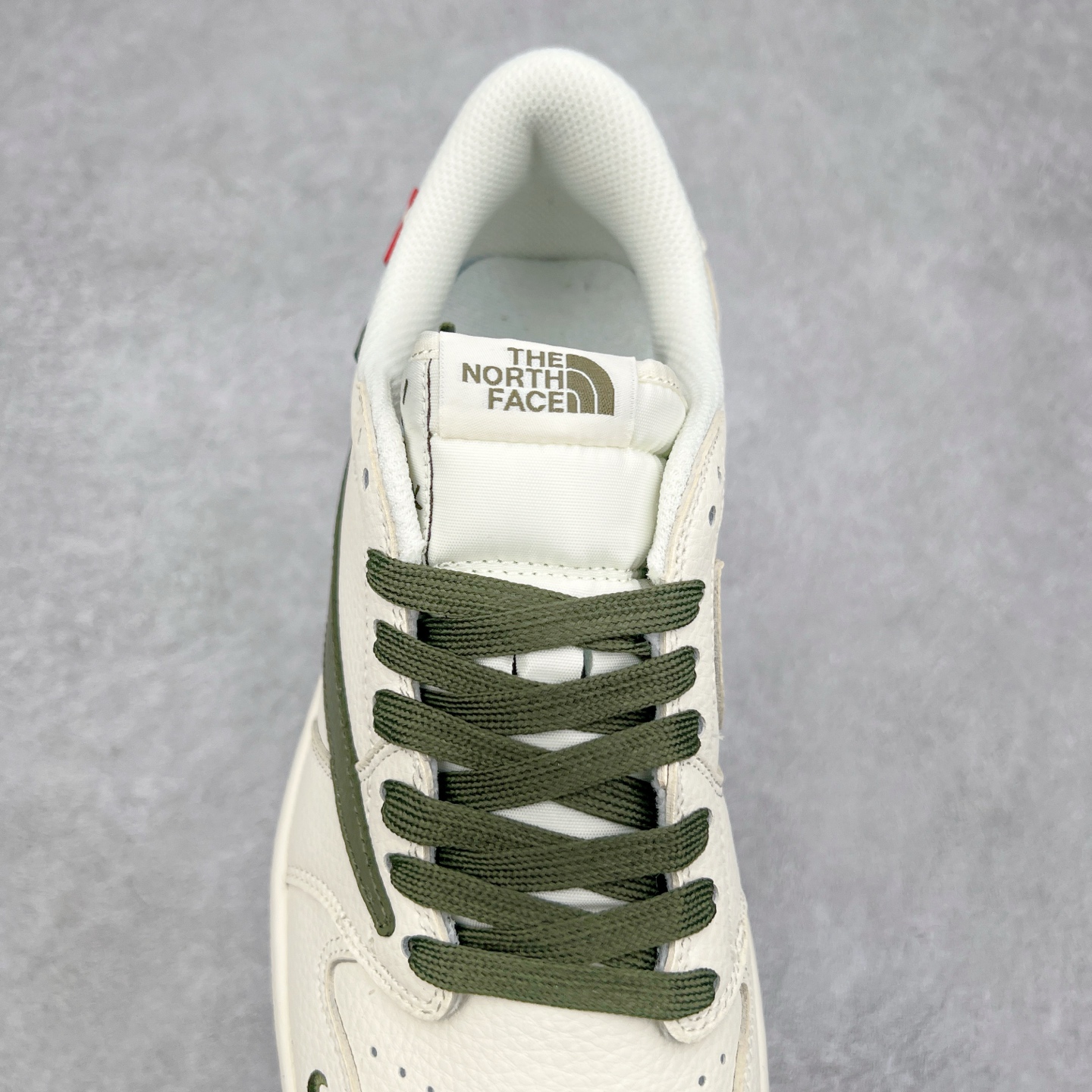 图片[5]-TS x Air Jordan AJ1 Low 倒钩低帮联名定制配色 DIY6188-005 原厂内置气垫魔块 A模大底 头层小牛皮 鞋舌AJ原厂专用牛津布+AJ专用反口珍珠布+原厂无杂质高弹内里海棉+特殊封边弹力鞋带 尺码：36 36.5 37.5 38 38.5 39 40 40.5 41 42 42.5 43 44 44.5 45 46 47.5-选品中心