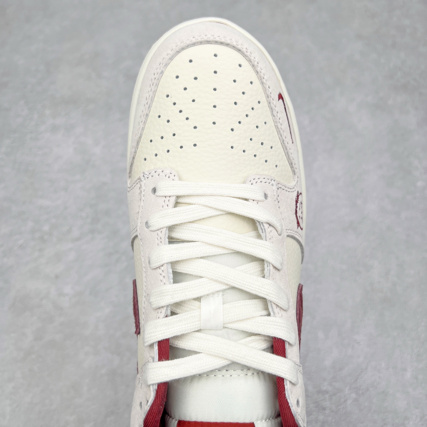 图片[4]-NK Dunk Low 定制配色 KK1333-031 大厂出品 极力推荐 原装头层材料 独家版型蒸餾加工帶來的是更好的视觉和脚感体验大厂纯原品质出货 清洁度 电绣工艺 皮料切割干净无任何毛边 细节完美 尺码：36 36.5 37.5 38 38.5 39 40 40.5 41 42 42.5 43 44 44.5 45-选品中心