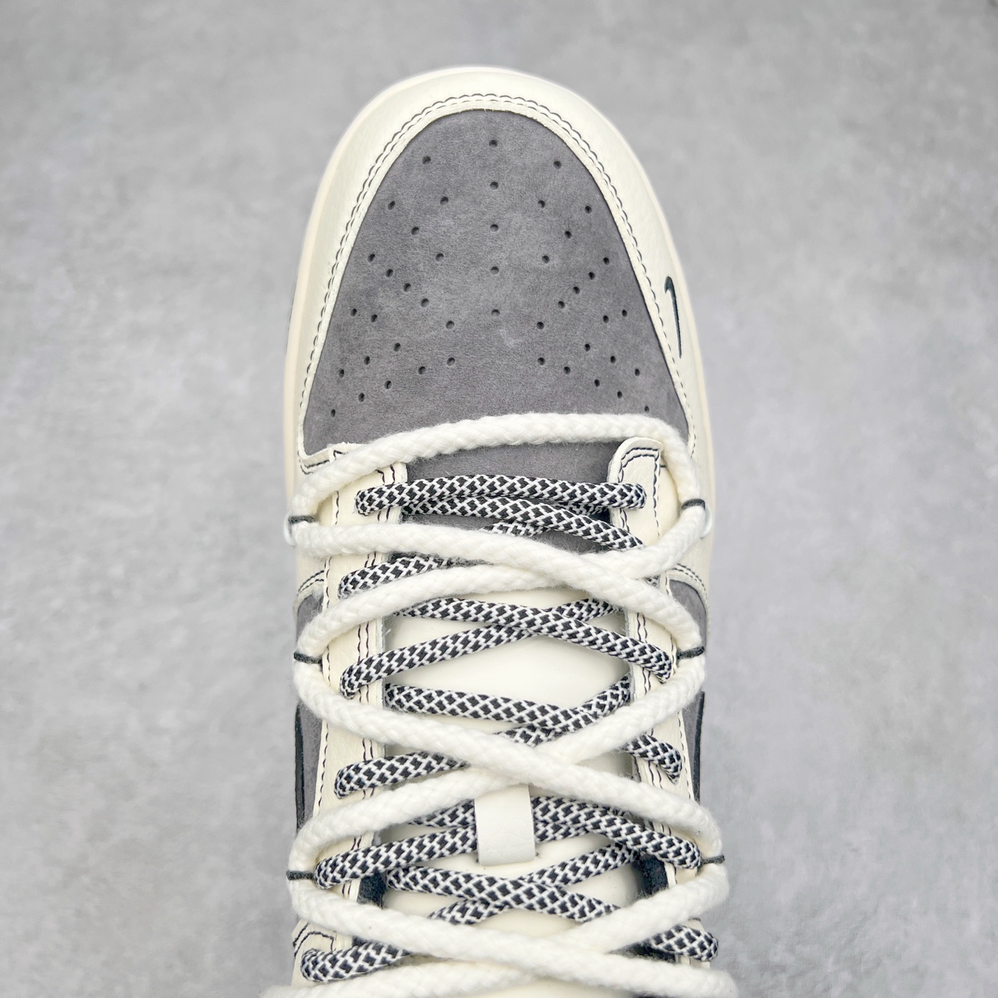 图片[4]-NK Dunk Low 定制配色 YX5066-208 大厂出品 极力推荐 原装头层材料 独家版型蒸餾加工帶來的是更好的视觉和脚感体验大厂纯原品质出货 清洁度 电绣工艺 皮料切割干净无任何毛边 细节完美 尺码：36 36.5 37.5 38 38.5 39 40 40.5 41 42 42.5 43 44 44.5 45-选品中心