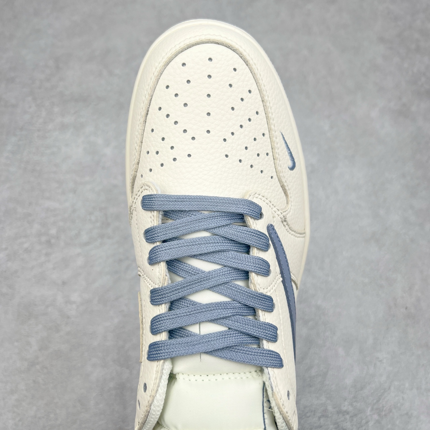 图片[4]-TS x Air Jordan AJ1 Low 倒钩低帮联名定制配色 DIY6188-007 原厂内置气垫魔块 A模大底 头层小牛皮 鞋舌AJ原厂专用牛津布+AJ专用反口珍珠布+原厂无杂质高弹内里海棉+特殊封边弹力鞋带 尺码：36 36.5 37.5 38 38.5 39 40 40.5 41 42 42.5 43 44 44.5 45 46 47.5-选品中心