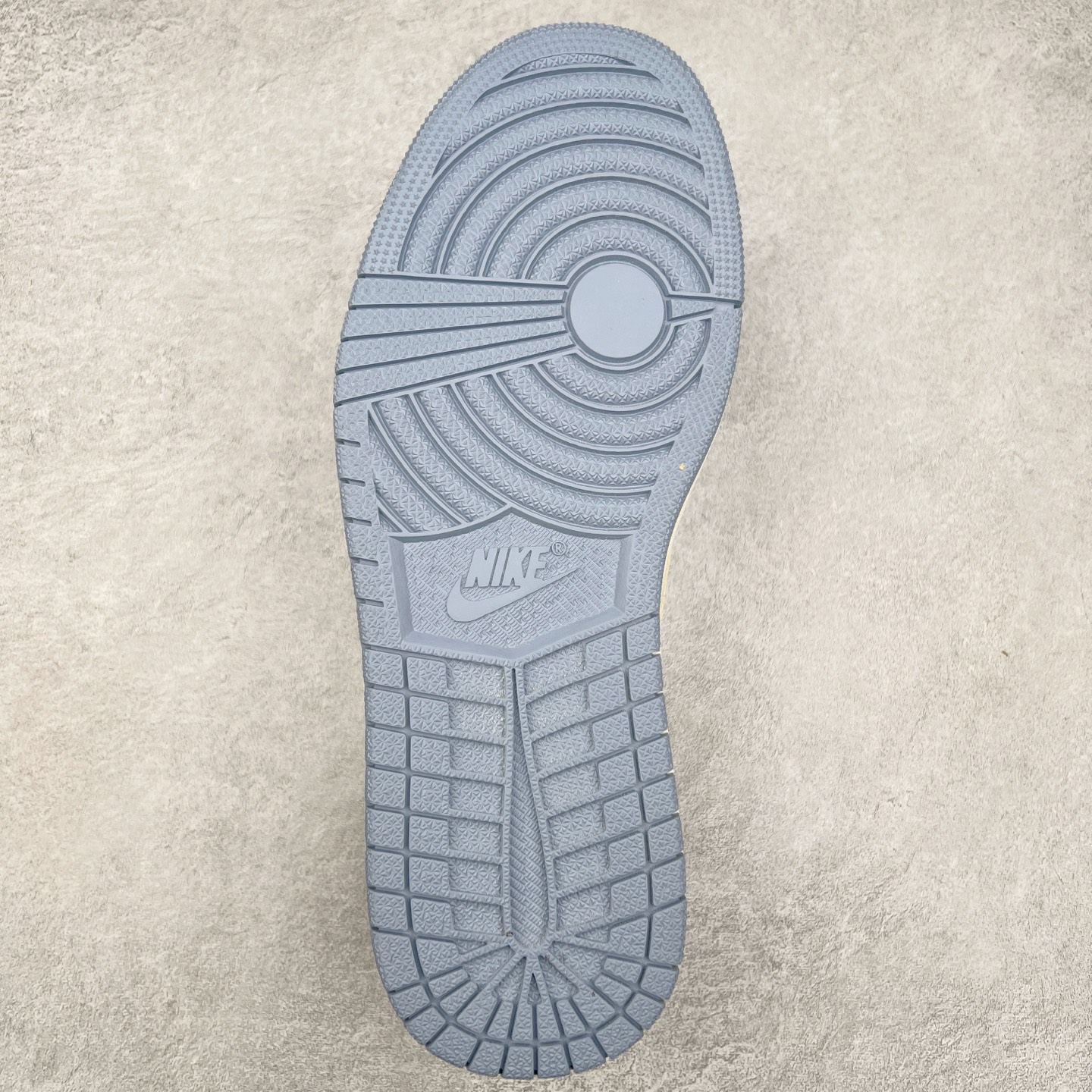 图片[9]-TS x Air Jordan AJ1 Low 倒钩低帮联名定制配色 DIY6188-007 原厂内置气垫魔块 A模大底 头层小牛皮 鞋舌AJ原厂专用牛津布+AJ专用反口珍珠布+原厂无杂质高弹内里海棉+特殊封边弹力鞋带 尺码：36 36.5 37.5 38 38.5 39 40 40.5 41 42 42.5 43 44 44.5 45 46 47.5-选品中心