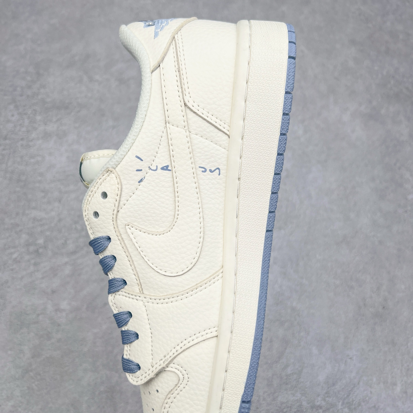 图片[7]-TS x Air Jordan AJ1 Low 倒钩低帮联名定制配色 DIY6188-007 原厂内置气垫魔块 A模大底 头层小牛皮 鞋舌AJ原厂专用牛津布+AJ专用反口珍珠布+原厂无杂质高弹内里海棉+特殊封边弹力鞋带 尺码：36 36.5 37.5 38 38.5 39 40 40.5 41 42 42.5 43 44 44.5 45 46 47.5-选品中心