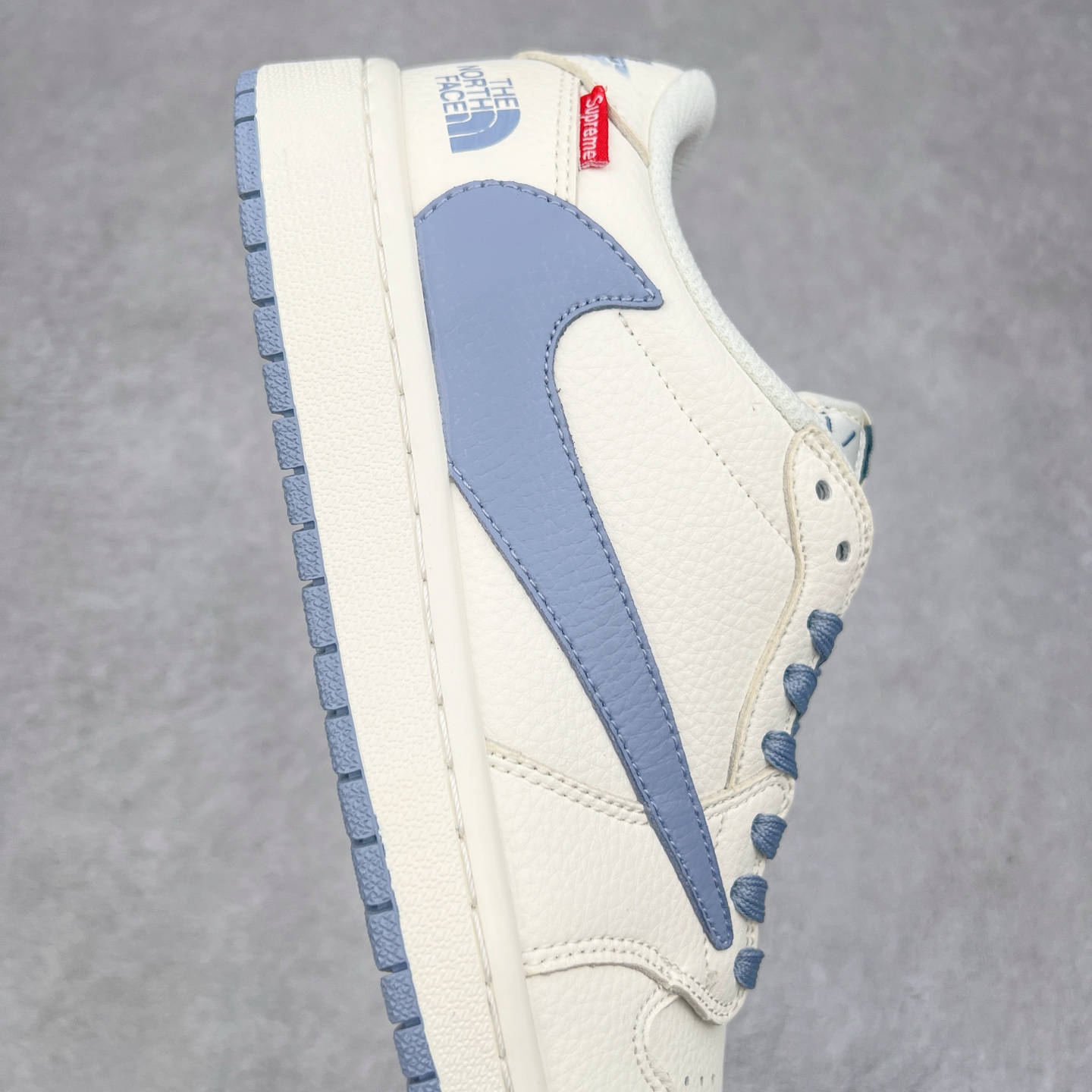 图片[6]-TS x Air Jordan AJ1 Low 倒钩低帮联名定制配色 DIY6188-007 原厂内置气垫魔块 A模大底 头层小牛皮 鞋舌AJ原厂专用牛津布+AJ专用反口珍珠布+原厂无杂质高弹内里海棉+特殊封边弹力鞋带 尺码：36 36.5 37.5 38 38.5 39 40 40.5 41 42 42.5 43 44 44.5 45 46 47.5-选品中心
