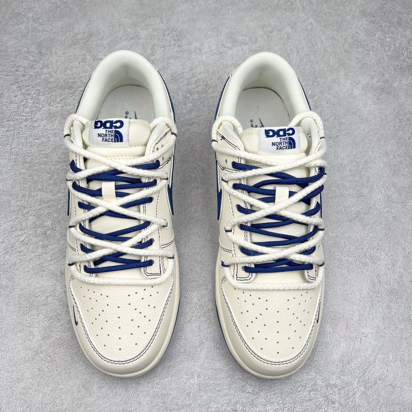 图片[2]-NK Dunk Low 定制配色 YC5066-262 大厂出品 极力推荐 原装头层材料 独家版型蒸餾加工帶來的是更好的视觉和脚感体验大厂纯原品质出货 清洁度 电绣工艺 皮料切割干净无任何毛边 细节完美 尺码：36 36.5 37.5 38 38.5 39 40 40.5 41 42 42.5 43 44 44.5 45-选品中心