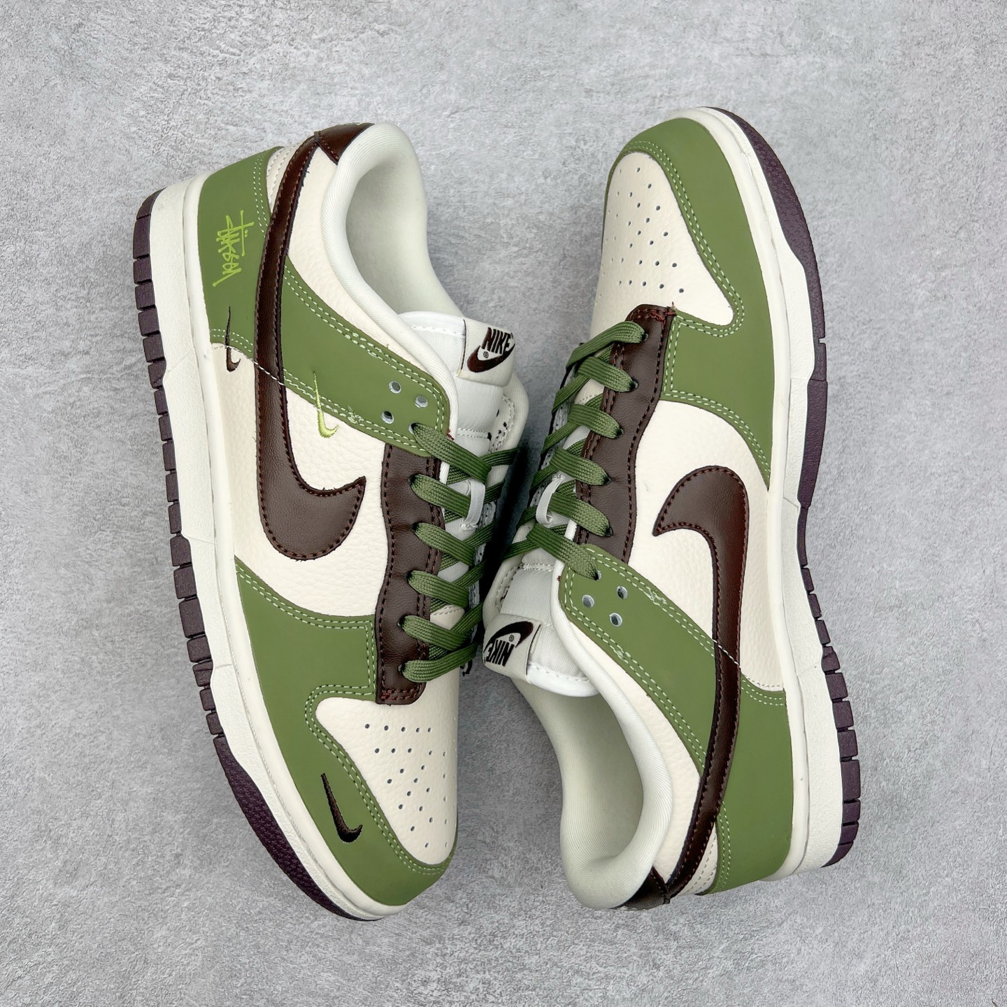 图片[3]-NK Dunk Low 定制配色 KK1333-020 大厂出品 极力推荐 原装头层材料 独家版型蒸餾加工帶來的是更好的视觉和脚感体验大厂纯原品质出货 清洁度 电绣工艺 皮料切割干净无任何毛边 细节完美 尺码：36 36.5 37.5 38 38.5 39 40 40.5 41 42 42.5 43 44 44.5 45-选品中心