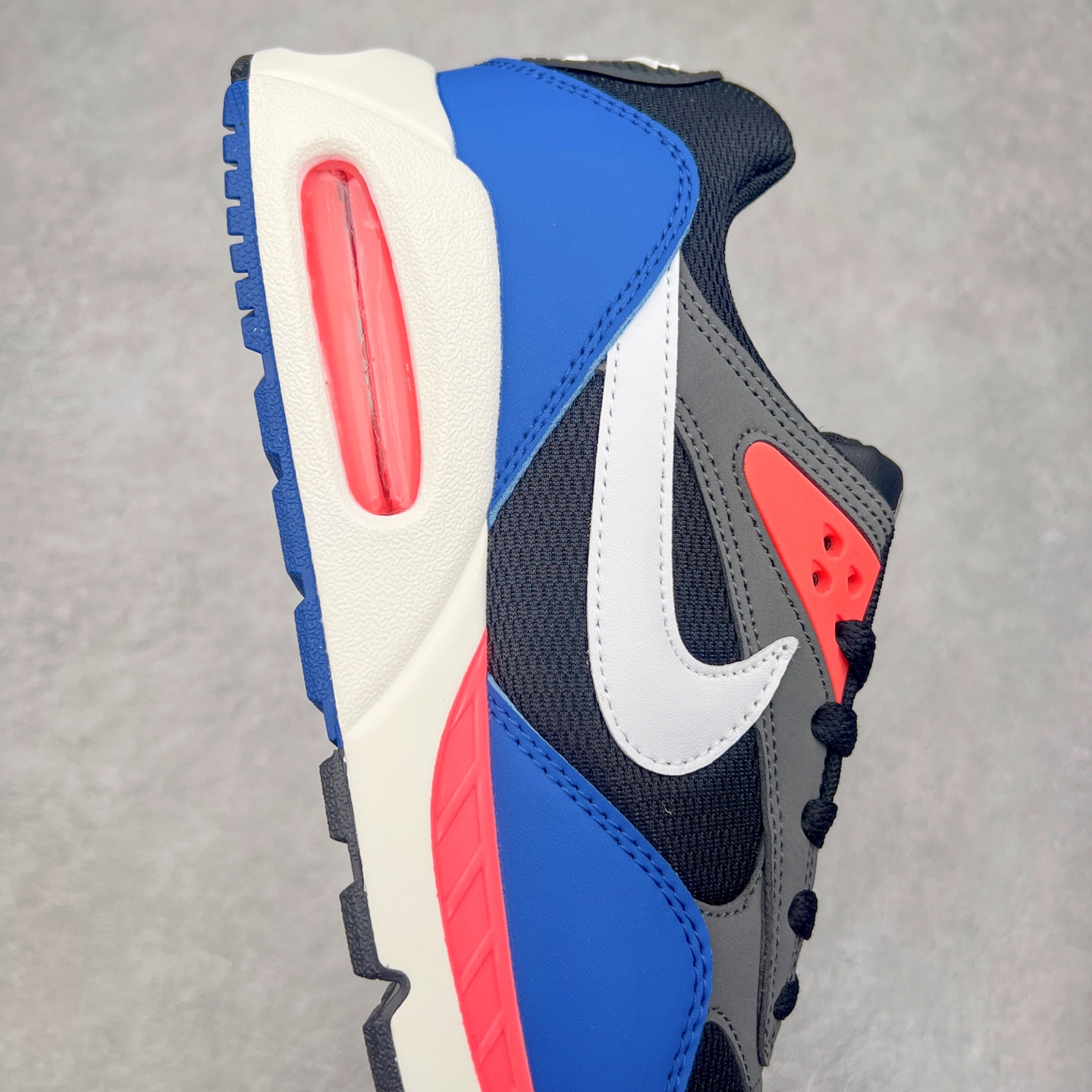 图片[6]-NK Air Max Correlate 关联系列低帮气垫百搭休闲运动慢跑鞋 511417-016 选用网眼鞋面 脚感舒适透气 鞋舌、鞋侧及后跟处饰有品牌标识 简约大气又时尚 采用经典系带开合方式 可自由调节松紧度 泡棉中底搭载Max Air气垫 具有良好的回弹性及缓震性能 橡胶外底可防滑耐磨 提升抓地力 尺码：36 36.5 37.5 38 38.5 39 40 40.5 41 42-选品中心