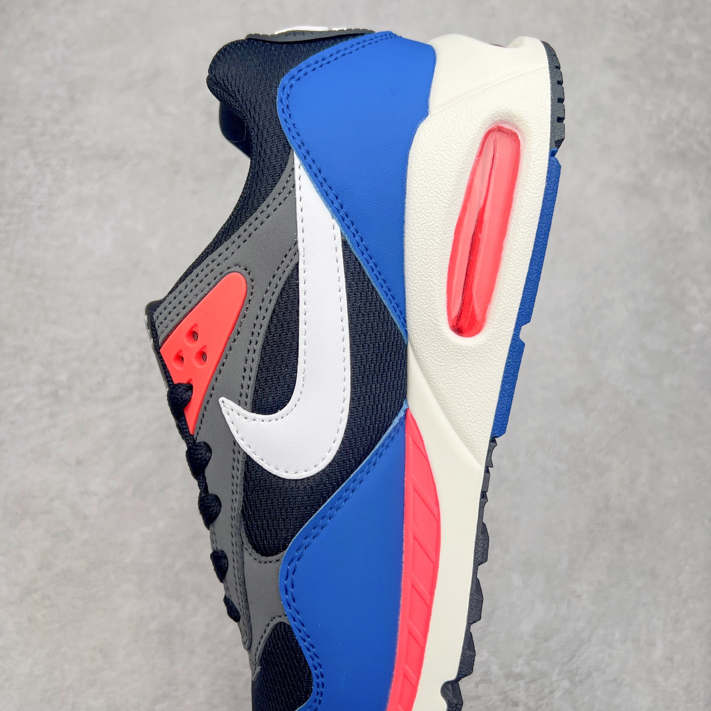 图片[7]-NK Air Max Correlate 关联系列低帮气垫百搭休闲运动慢跑鞋 511417-016 选用网眼鞋面 脚感舒适透气 鞋舌、鞋侧及后跟处饰有品牌标识 简约大气又时尚 采用经典系带开合方式 可自由调节松紧度 泡棉中底搭载Max Air气垫 具有良好的回弹性及缓震性能 橡胶外底可防滑耐磨 提升抓地力 尺码：36 36.5 37.5 38 38.5 39 40 40.5 41 42-选品中心