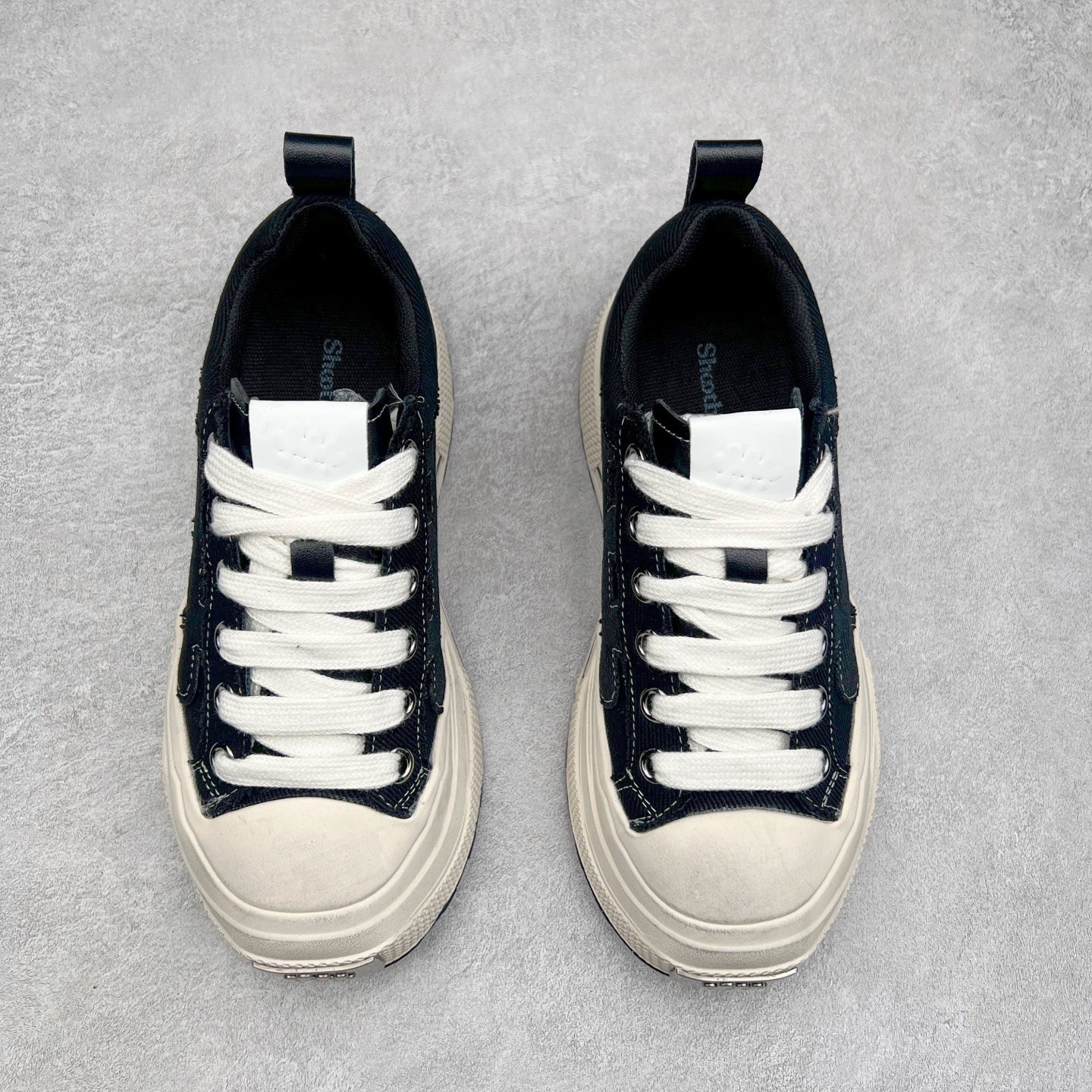 图片[2]-【SHOOT BRAND】重奏黑梅 厚底增高复古皮革梅花鞋 王一珩 丁程鑫 陈靖川同款 广东大厂出品 主力推荐版本 将时尚复古风格之中赋予全新的工艺质 以80.90年代的的复古经典滑板鞋为蓝本 在复古的风格之中 加入品牌独有的鼓包创新工艺 标志性的鞋头梅花堆叠设计 在多次的调整修改之后 将时尚复古风格之中赋予全新的工艺质感兼具时尚潮流与复古基调“Freedom001”为叛逆自由行者而生NCC 尺码：：35 36 37 38 39 40 41 42 43 44-选品中心