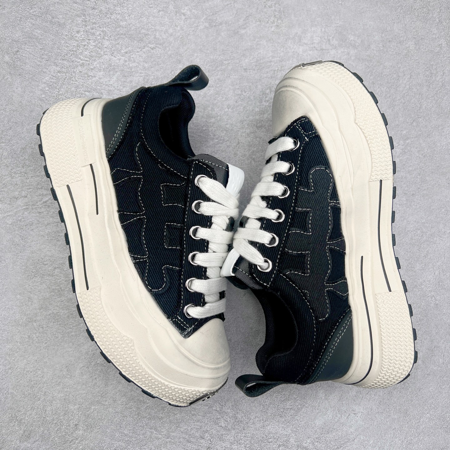 图片[3]-【SHOOT BRAND】重奏黑梅 厚底增高复古皮革梅花鞋 王一珩 丁程鑫 陈靖川同款 广东大厂出品 主力推荐版本 将时尚复古风格之中赋予全新的工艺质 以80.90年代的的复古经典滑板鞋为蓝本 在复古的风格之中 加入品牌独有的鼓包创新工艺 标志性的鞋头梅花堆叠设计 在多次的调整修改之后 将时尚复古风格之中赋予全新的工艺质感兼具时尚潮流与复古基调“Freedom001”为叛逆自由行者而生NCC 尺码：：35 36 37 38 39 40 41 42 43 44-选品中心