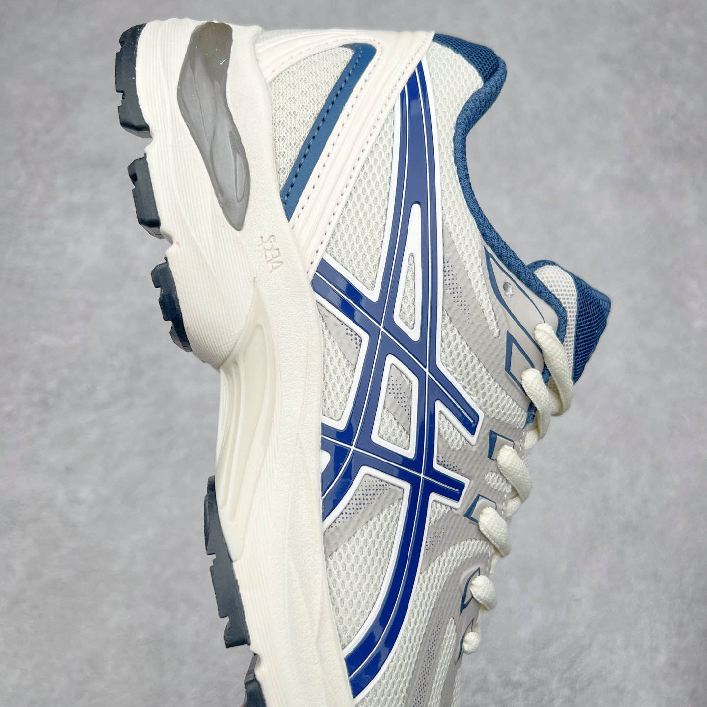 图片[6]-Asics Gel-Flux CN 亚瑟士时尚运动织物合成革减震透气低帮训练跑步鞋 全球知名运动品牌ASICS亚瑟士推出全新Gel-Flux CN是亚瑟士的一款缓冲跑鞋，其设计重在回弹性和舒适性，特殊的多重缓震结构，让鞋子充分吸收运动时的冲力，并提供优秀的回弹效果。尺码：36 37 37.5 38 39 40 40.5 41.5 42 42.5 43.5 44 44.5 45-选品中心