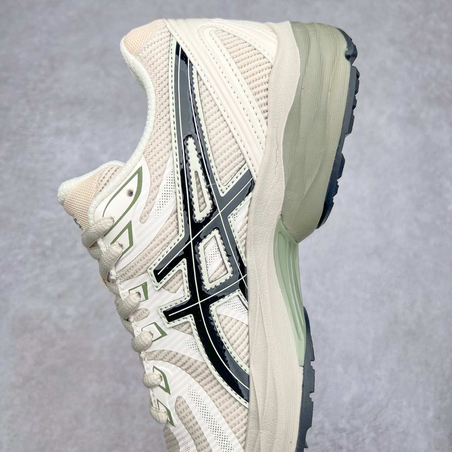 图片[7]-Asics Gel-Flux CN 亚瑟士时尚运动织物合成革减震透气低帮训练跑步鞋 全球知名运动品牌ASICS亚瑟士推出全新Gel-Flux CN是亚瑟士的一款缓冲跑鞋，其设计重在回弹性和舒适性，特殊的多重缓震结构，让鞋子充分吸收运动时的冲力，并提供优秀的回弹效果。尺码：36 37 37.5 38 39 40 40.5 41.5 42 42.5 43.5 44 44.5 45-选品中心