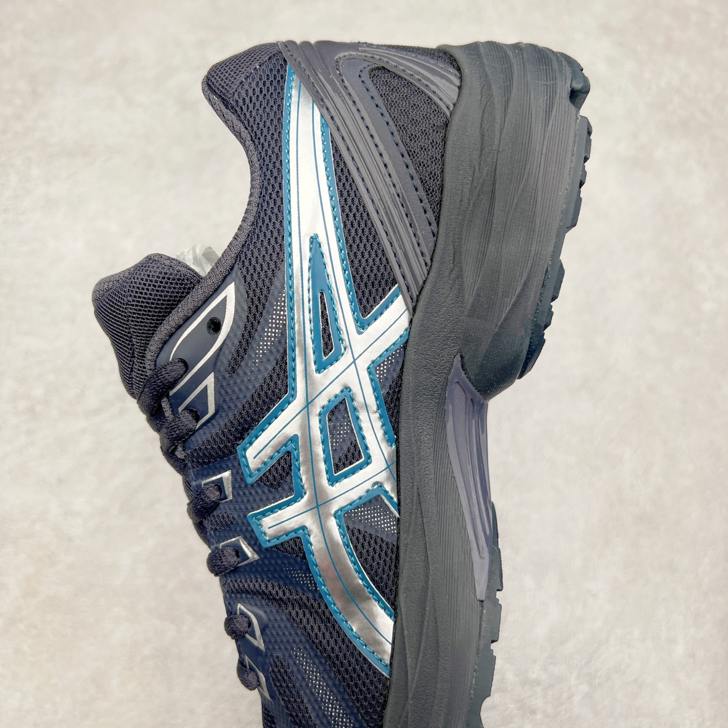 图片[7]-Asics Gel-Flux CN 亚瑟士时尚运动织物合成革减震透气低帮训练跑步鞋 全球知名运动品牌ASICS亚瑟士推出全新Gel-Flux CN是亚瑟士的一款缓冲跑鞋，其设计重在回弹性和舒适性，特殊的多重缓震结构，让鞋子充分吸收运动时的冲力，并提供优秀的回弹效果。尺码：36 37 37.5 38 39 40 40.5 41.5 42 42.5 43.5 44 44.5 45-选品中心