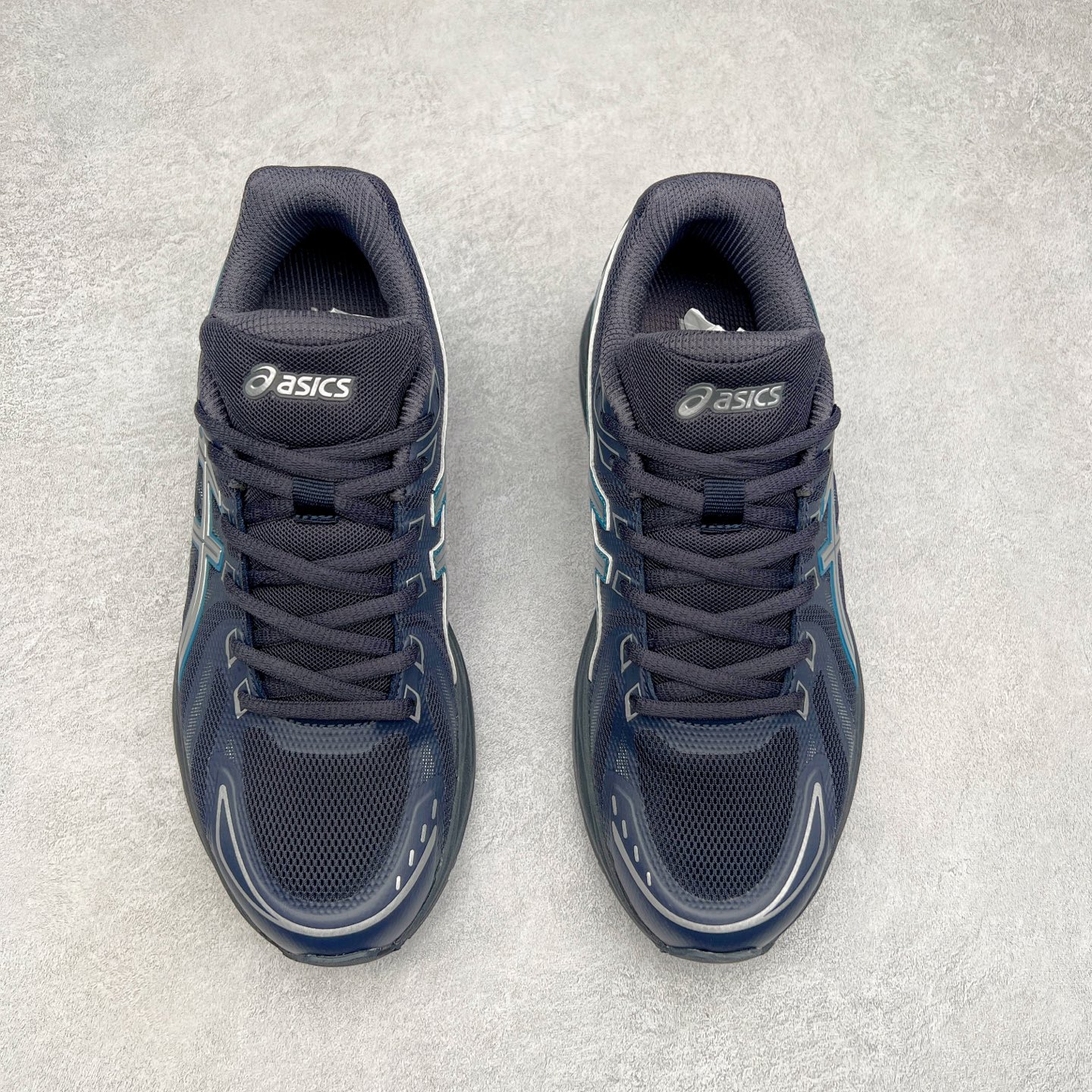 图片[2]-Asics Gel-Flux CN 亚瑟士时尚运动织物合成革减震透气低帮训练跑步鞋 全球知名运动品牌ASICS亚瑟士推出全新Gel-Flux CN是亚瑟士的一款缓冲跑鞋，其设计重在回弹性和舒适性，特殊的多重缓震结构，让鞋子充分吸收运动时的冲力，并提供优秀的回弹效果。尺码：36 37 37.5 38 39 40 40.5 41.5 42 42.5 43.5 44 44.5 45-选品中心