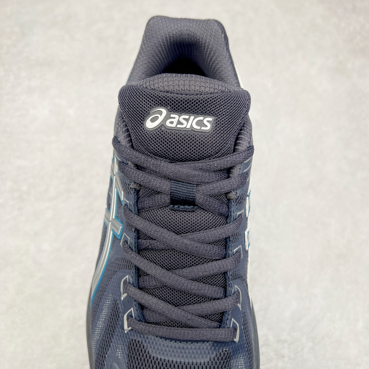 图片[5]-Asics Gel-Flux CN 亚瑟士时尚运动织物合成革减震透气低帮训练跑步鞋 全球知名运动品牌ASICS亚瑟士推出全新Gel-Flux CN是亚瑟士的一款缓冲跑鞋，其设计重在回弹性和舒适性，特殊的多重缓震结构，让鞋子充分吸收运动时的冲力，并提供优秀的回弹效果。尺码：36 37 37.5 38 39 40 40.5 41.5 42 42.5 43.5 44 44.5 45-选品中心