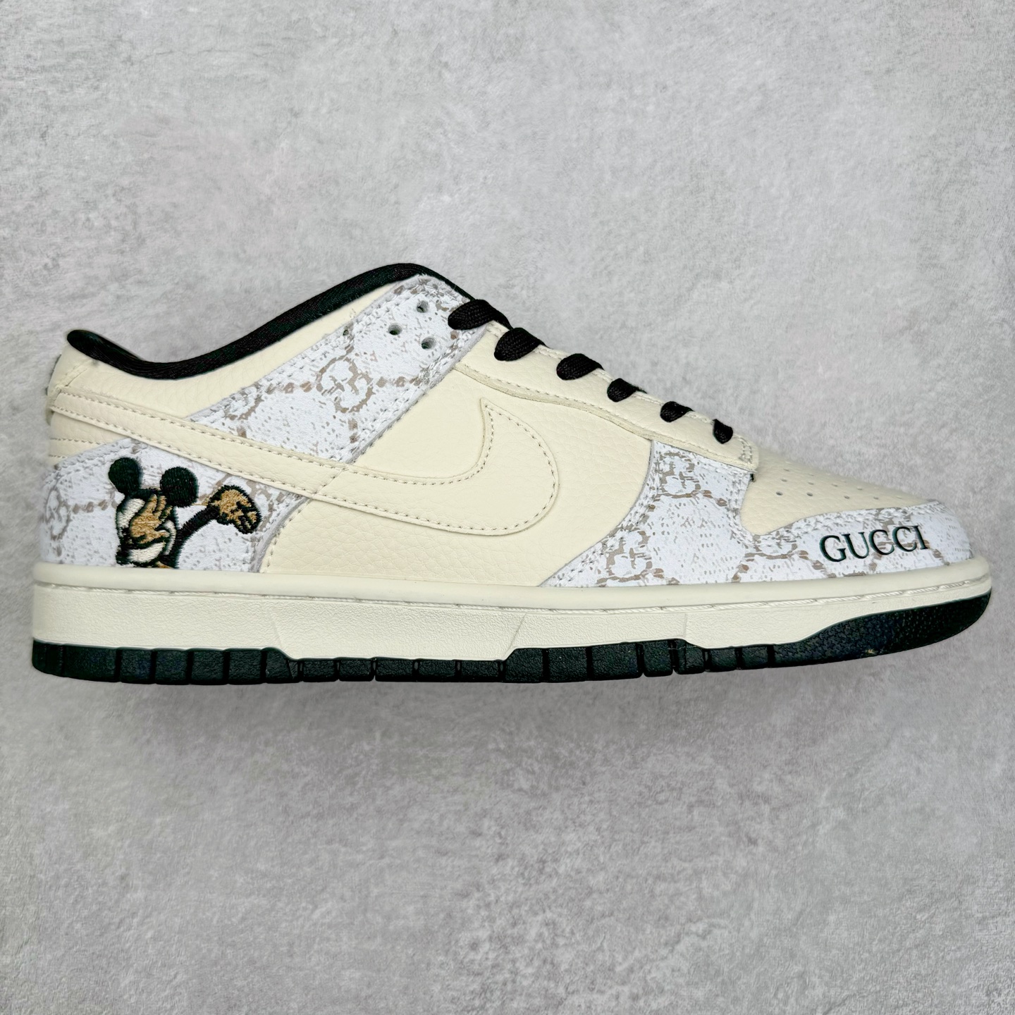 NK Dunk Low 定制配色 LW18118-112 大厂出品 极力推荐 原装头层材料 独家版型蒸餾加工帶來的是更好的视觉和脚感体验大厂纯原品质出货 清洁度 电绣工艺 皮料切割干净无任何毛边 细节完美 尺码:36 36.5 37.5 38 38.5 39 40 40.5 41 42 42.5 43 44 44.5 45-选品中心