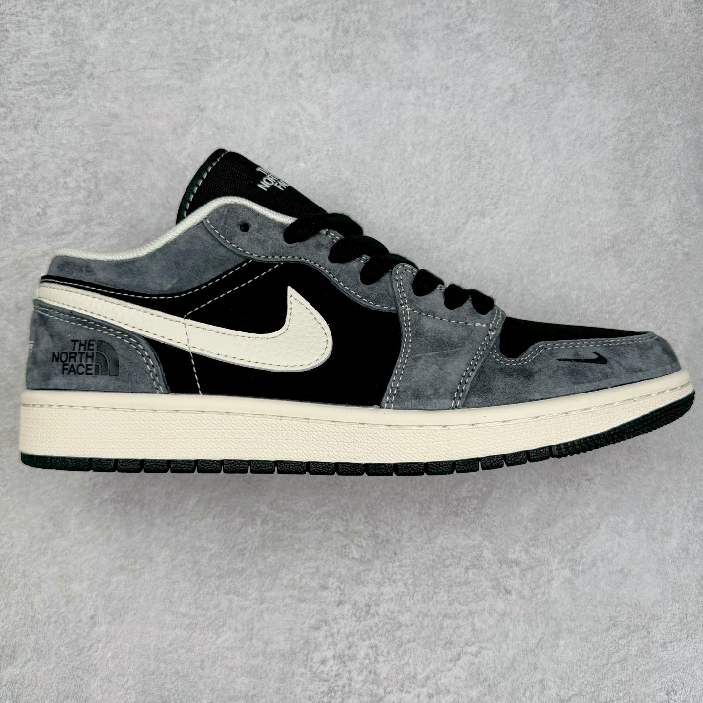 Air Jordan AJ1 Low 低帮定制 XX3318-510 原厂内置气垫魔块 A模大底 头层小牛皮 鞋舌AJ原厂专用牛津布+AJ专用反口珍珠布+原厂无杂质高弹内里海棉+特殊封边弹力鞋带 尺码：36 36.5 37.5 38 38.5 39 40 40.5 41 42 42.5 43 44 44.5 45 46 47.5-选品中心