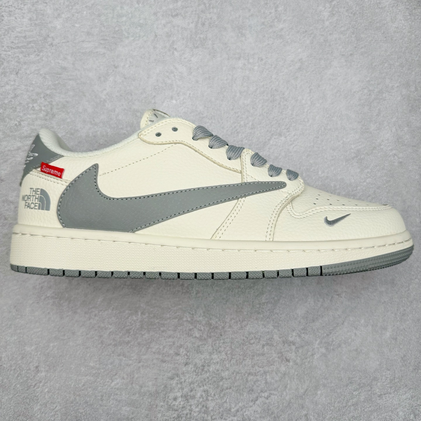 TS x Air Jordan AJ1 Low 倒钩低帮联名定制配色 DIY6188-001 原厂内置气垫魔块 A模大底 头层小牛皮 鞋舌AJ原厂专用牛津布+AJ专用反口珍珠布+原厂无杂质高弹内里海棉+特殊封边弹力鞋带 尺码:36 36.5 37.5 38 38.5 39 40 40.5 41 42 42.5 43 44 44.5 45 46 47.5-选品中心