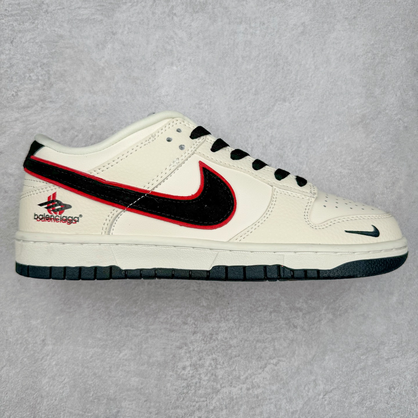 NK Dunk Low 定制配色 LW1818-110 大厂出品 极力推荐 原装头层材料 独家版型蒸餾加工帶來的是更好的视觉和脚感体验大厂纯原品质出货 清洁度 电绣工艺 皮料切割干净无任何毛边 细节完美 尺码：36 36.5 37.5 38 38.5 39 40 40.5 41 42 42.5 43 44 44.5 45-选品中心