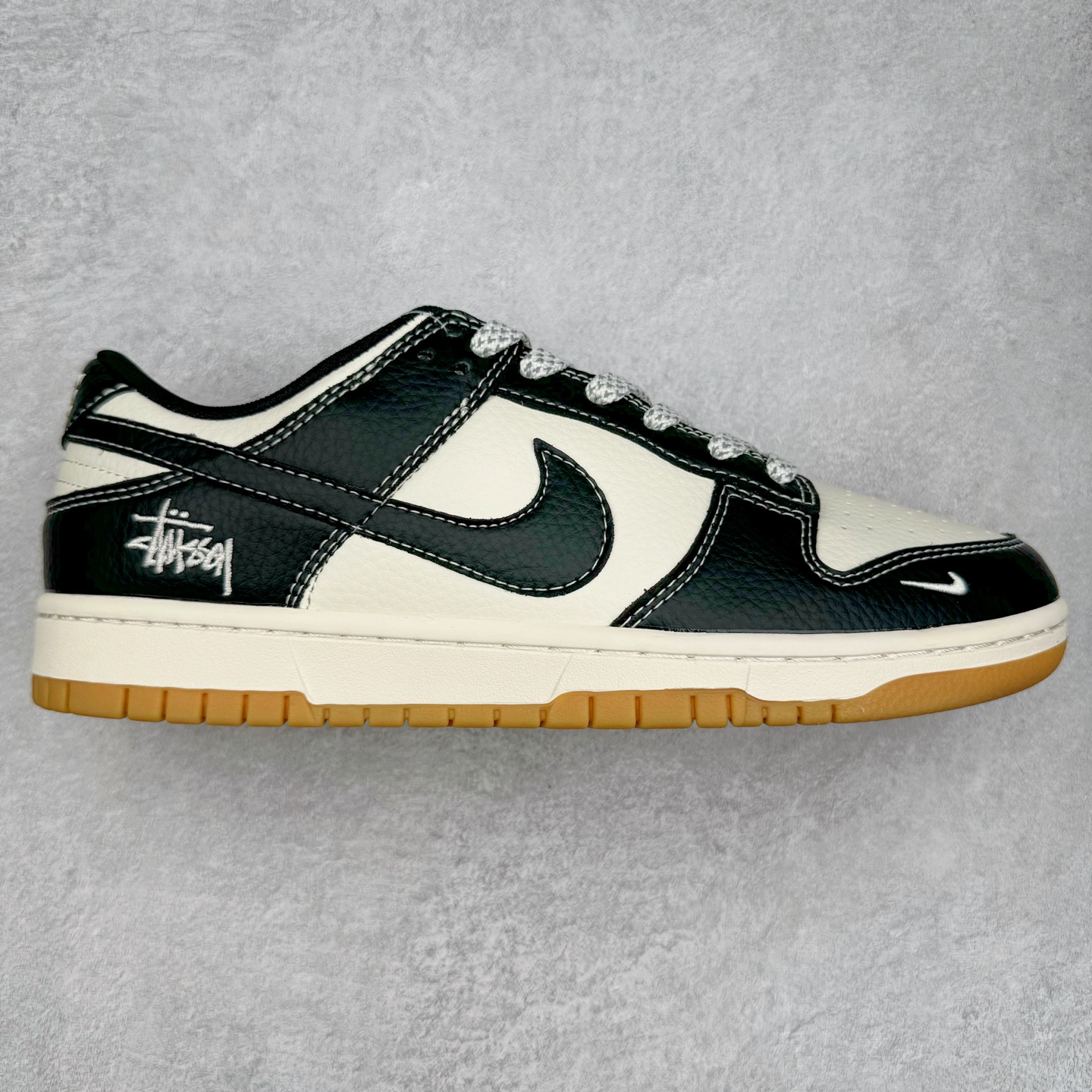 NK Dunk Low 定制配色 XX3168-120 大厂出品 极力推荐 原装头层材料 独家版型蒸餾加工帶來的是更好的视觉和脚感体验大厂纯原品质出货 清洁度 电绣工艺 皮料切割干净无任何毛边 细节完美 尺码:36 36.5 37.5 38 38.5 39 40 40.5 41 42 42.5 43 44 44.5 45-选品中心