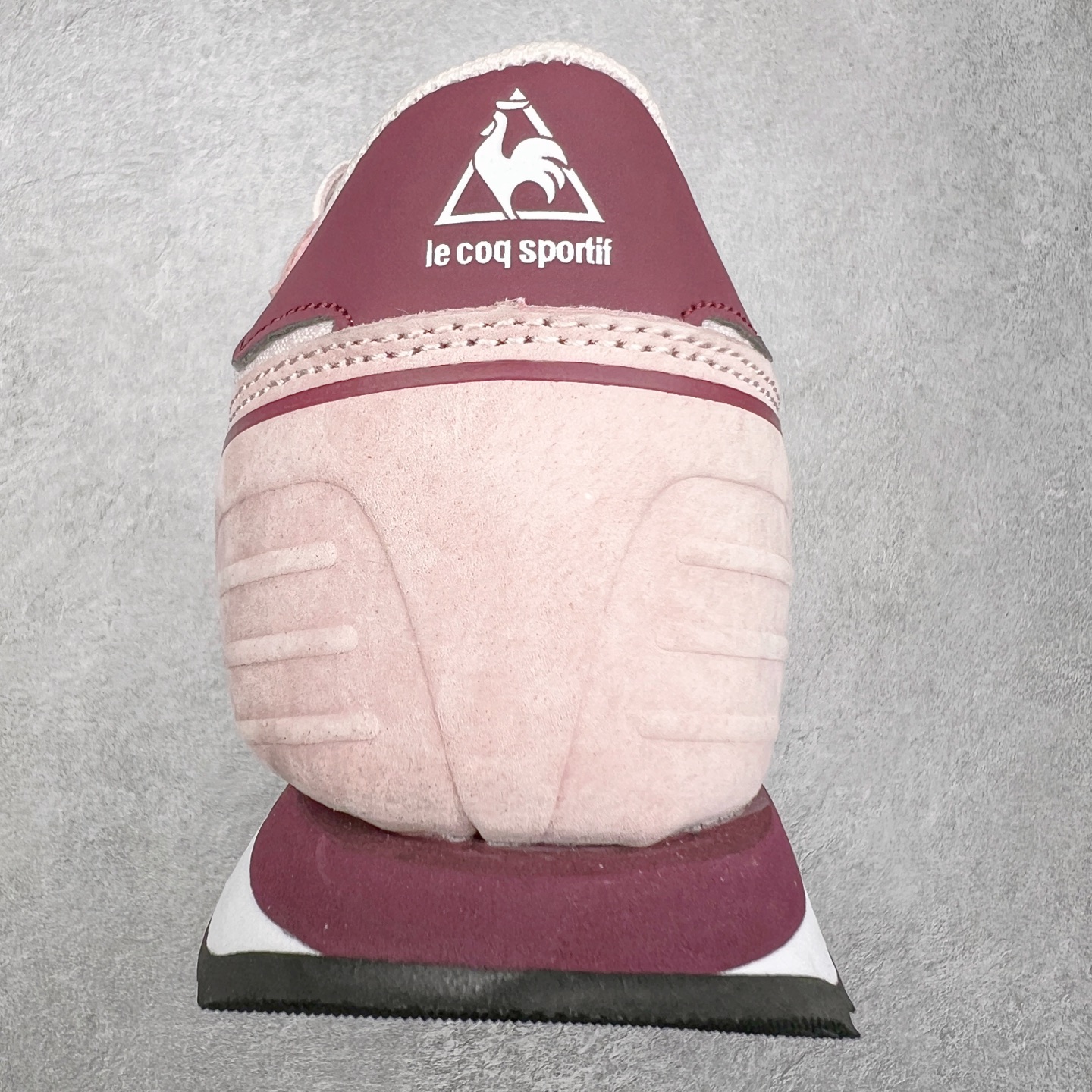 图片[8]-Le Coq Sportif🔺法国公鸡蒙贝利尔经典运动休闲鞋 选用牛皮革面料 搭配反绒皮装饰 高弹性的泡棉中底带来完美的穿着体验 尺码：36 37 38 39 40 41 42 43 44 45-选品中心