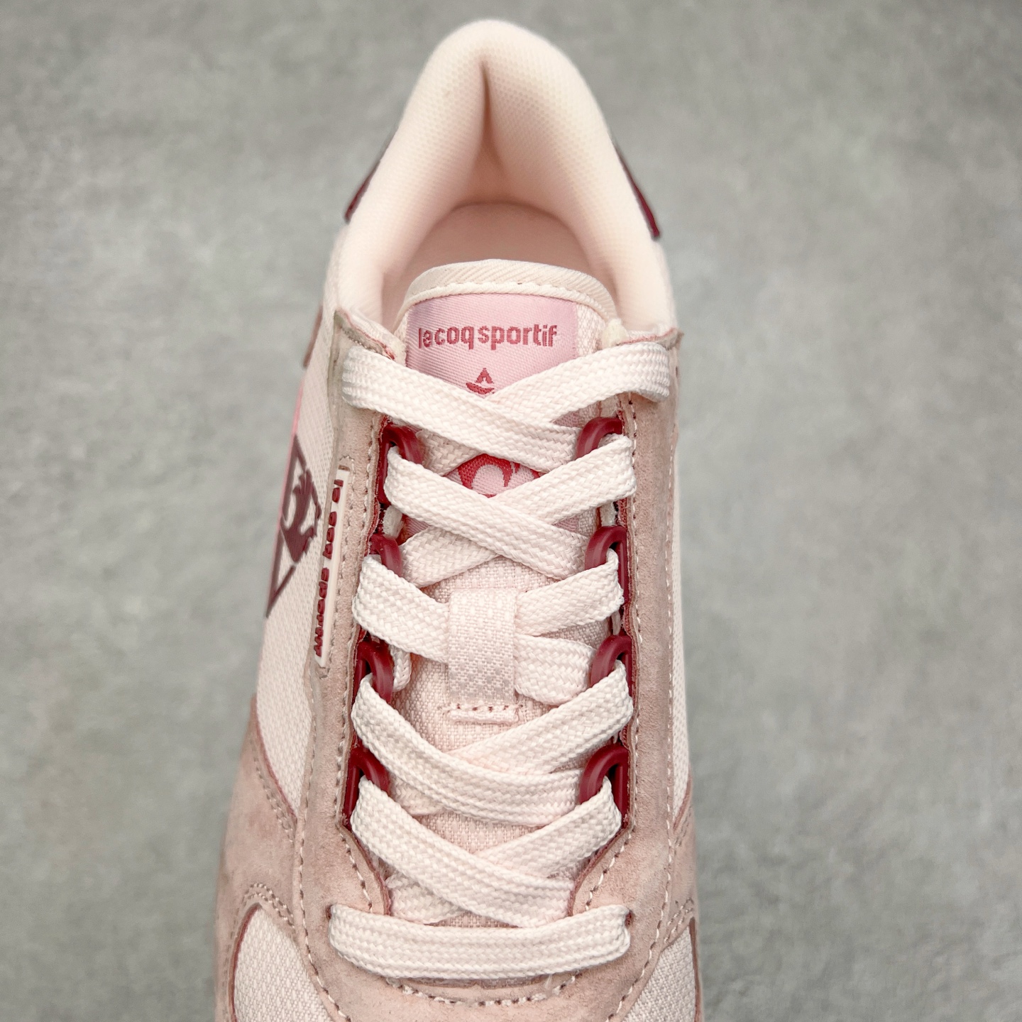 图片[5]-Le Coq Sportif🔺法国公鸡蒙贝利尔经典运动休闲鞋 选用牛皮革面料 搭配反绒皮装饰 高弹性的泡棉中底带来完美的穿着体验 尺码：36 37 38 39 40 41 42 43 44 45-选品中心