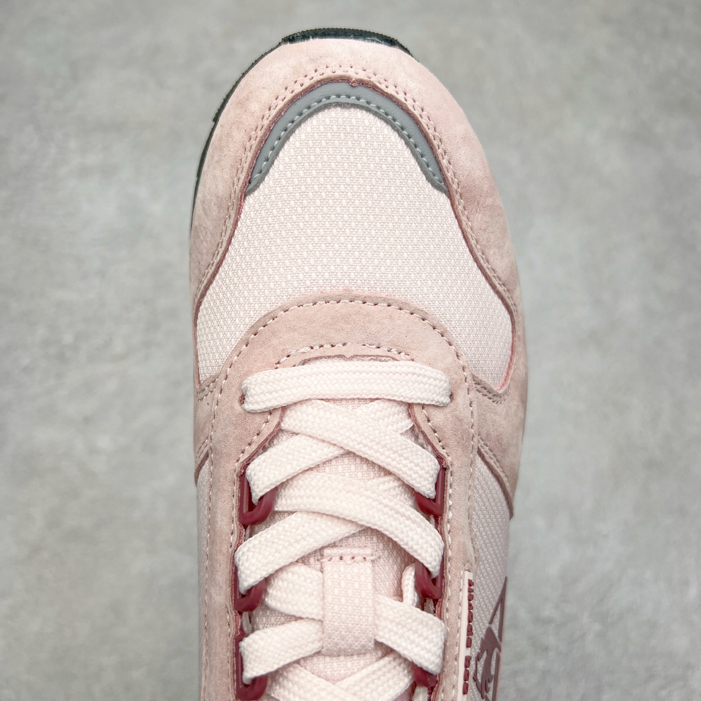 图片[4]-Le Coq Sportif🔺法国公鸡蒙贝利尔经典运动休闲鞋 选用牛皮革面料 搭配反绒皮装饰 高弹性的泡棉中底带来完美的穿着体验 尺码：36 37 38 39 40 41 42 43 44 45-选品中心