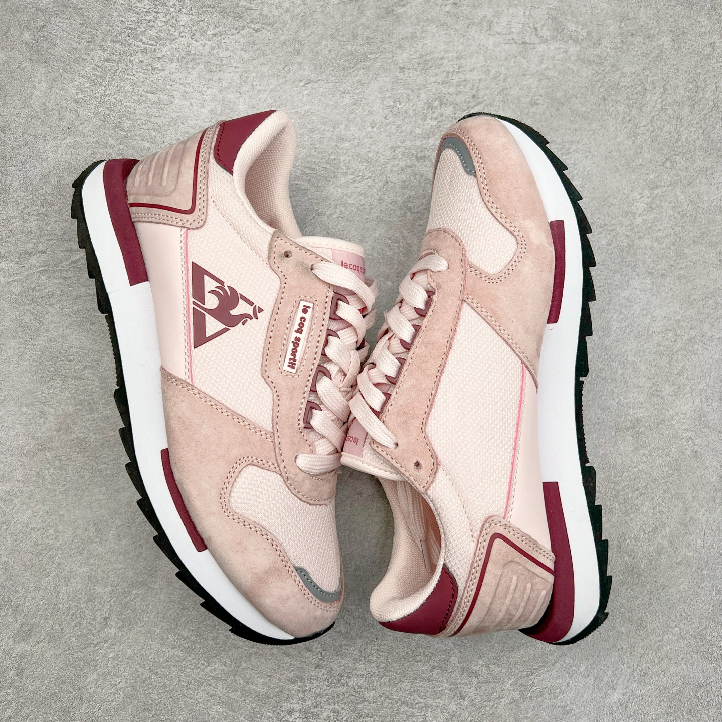 图片[3]-Le Coq Sportif🔺法国公鸡蒙贝利尔经典运动休闲鞋 选用牛皮革面料 搭配反绒皮装饰 高弹性的泡棉中底带来完美的穿着体验 尺码：36 37 38 39 40 41 42 43 44 45-选品中心